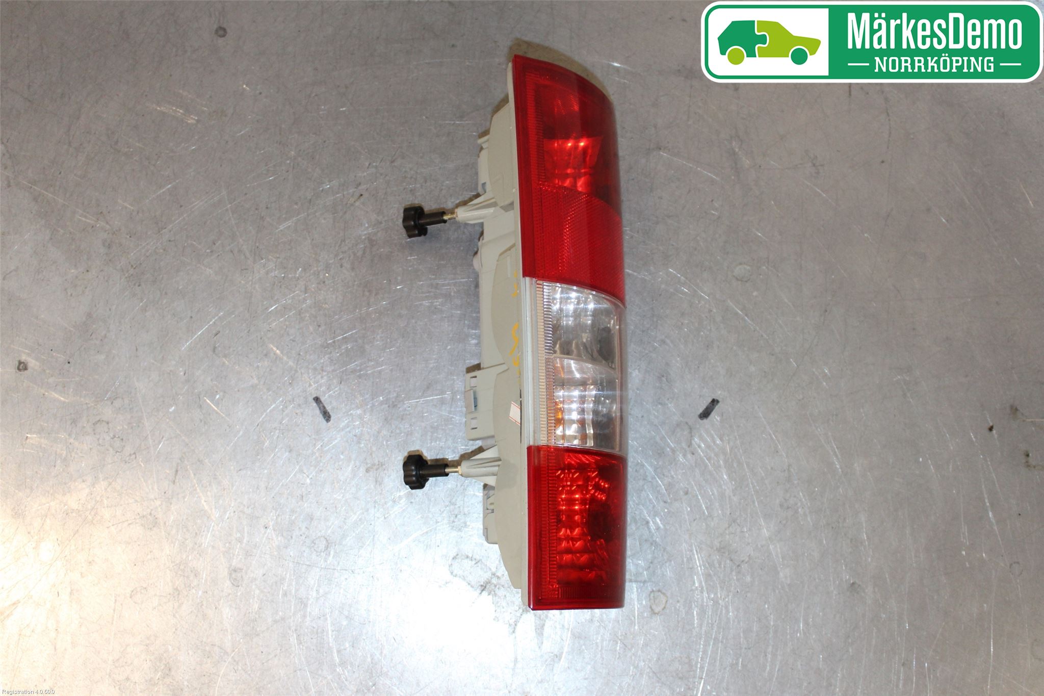 Ford TRANSIT CONNECT 03-08 Bakljus Vänster