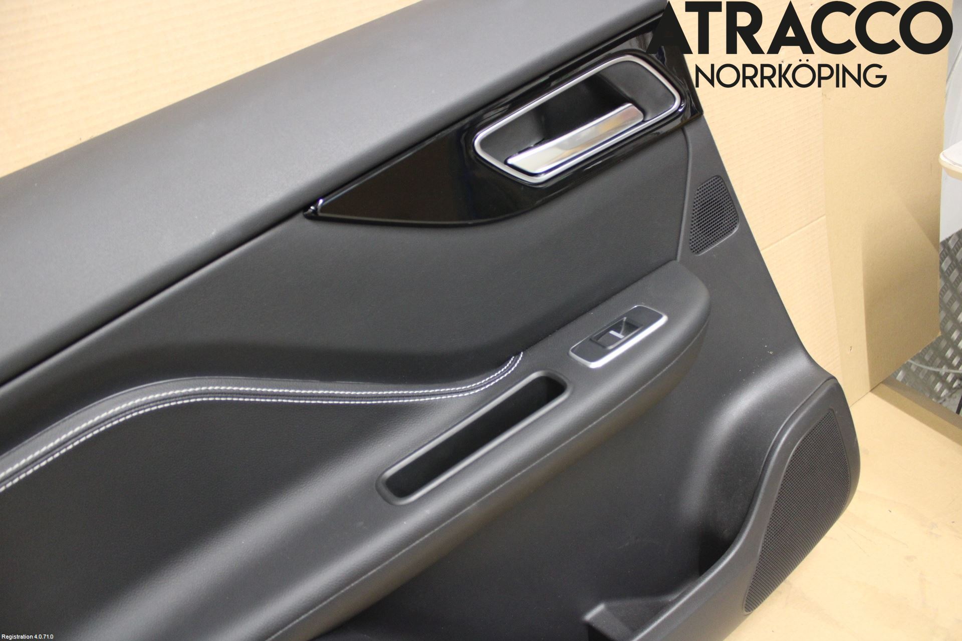 Jaguar F-PACE Dörrklädsel Vä