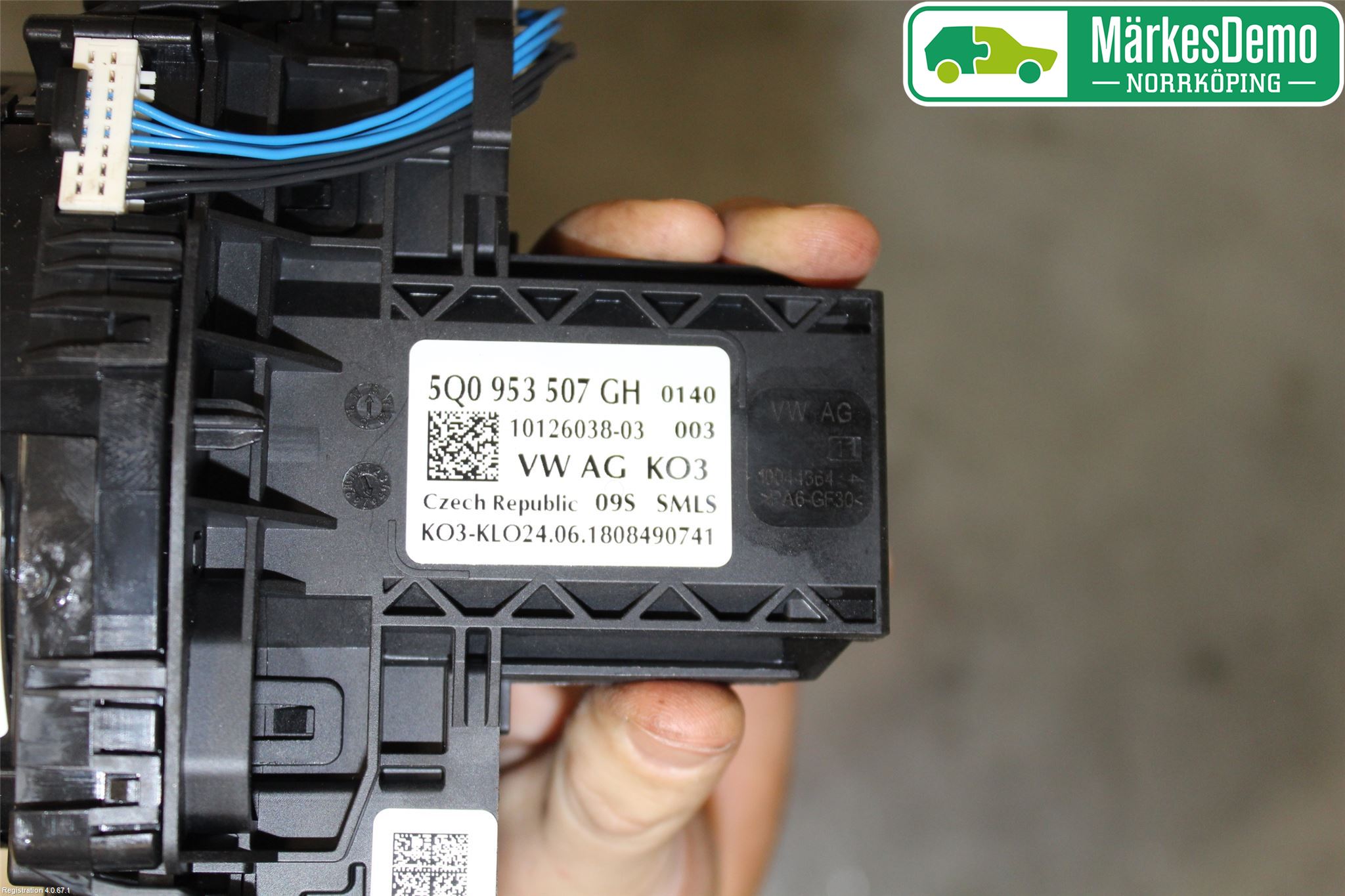 Volkswagen VW GOLF / E-GOLF VII 13-20 Spakcentral