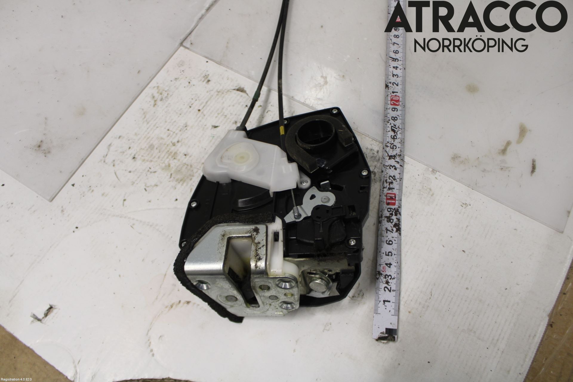 Suzuki SWIFT 05-10 Låskista-Dörrlås