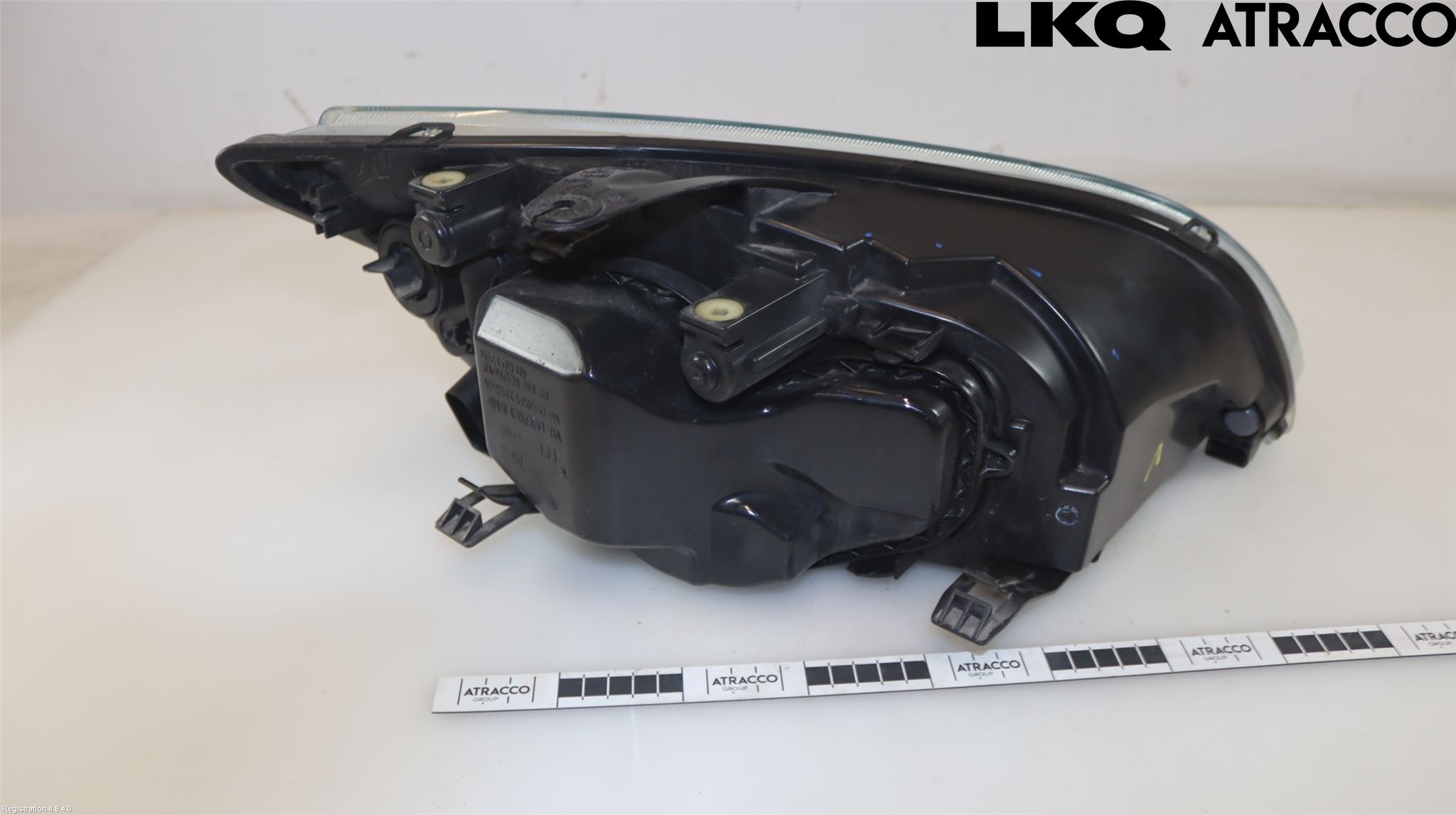 Ford FOCUS     04-07 Strålkastare Vänster