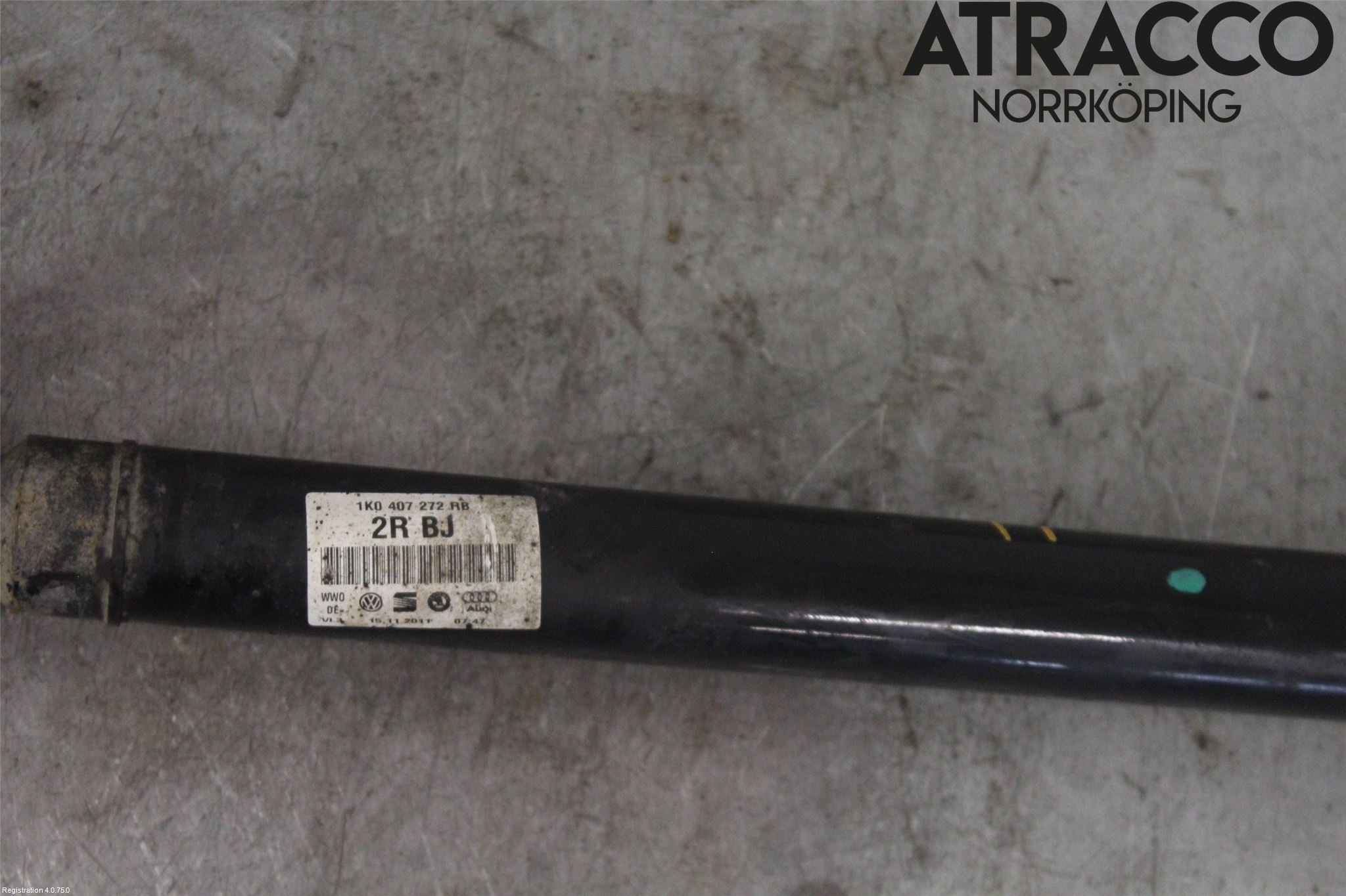 Volkswagen VW PASSAT 11-14 Drivaxel Fram Höger