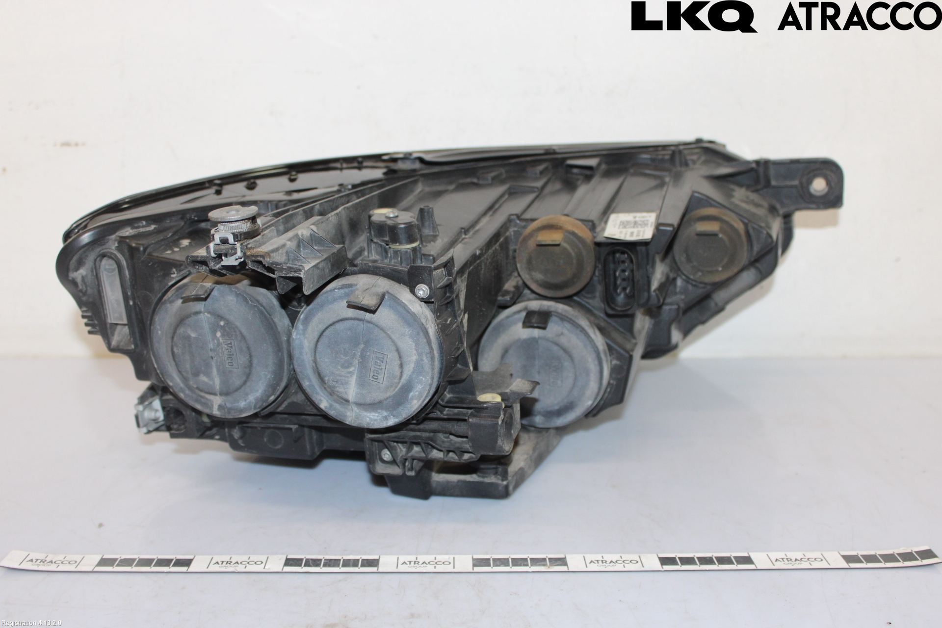 Volkswagen VW PASSAT 15-19 Strålkastare Vänster