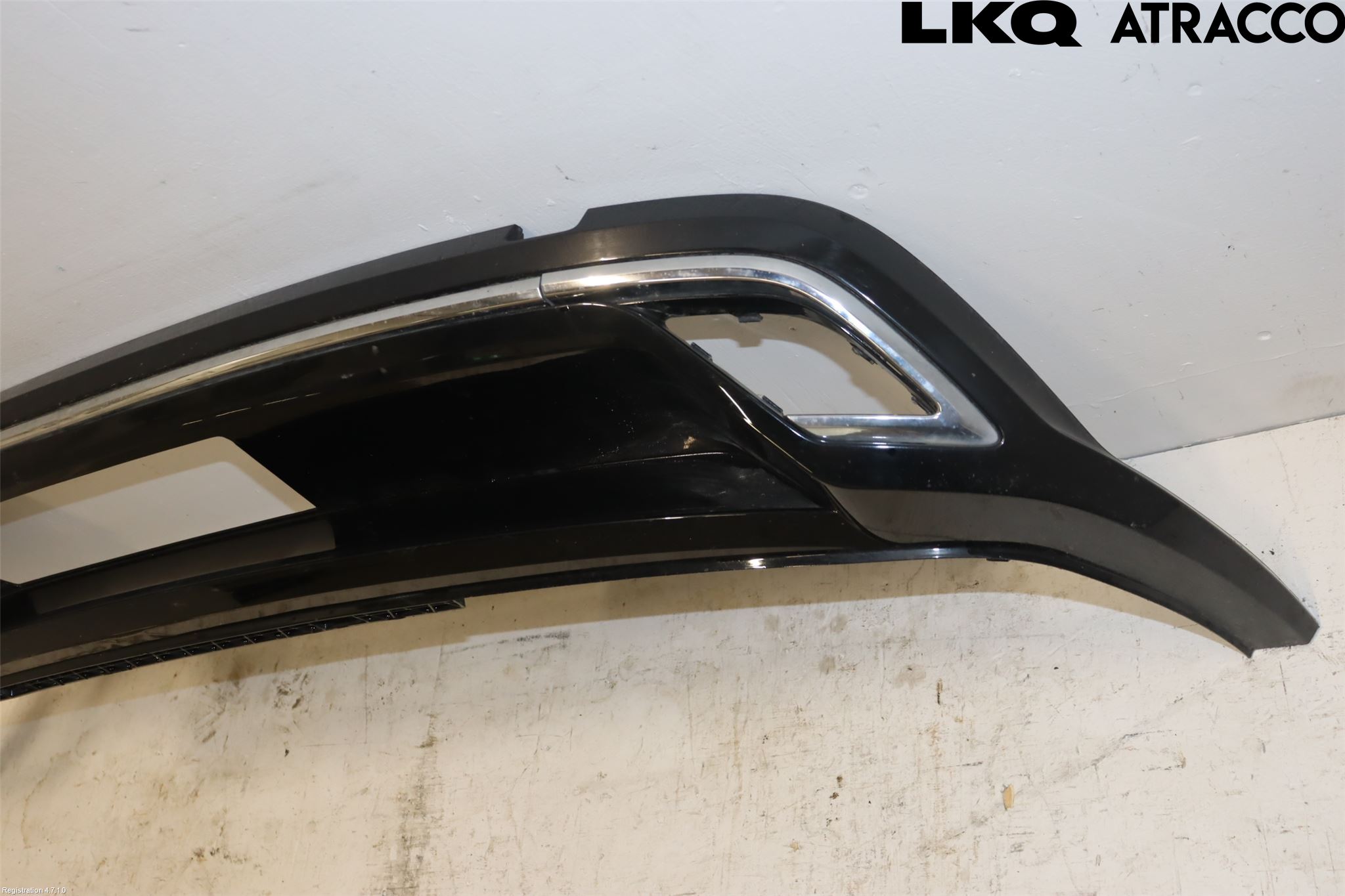 Volkswagen VW TOURAN 16- Spoiler Bak