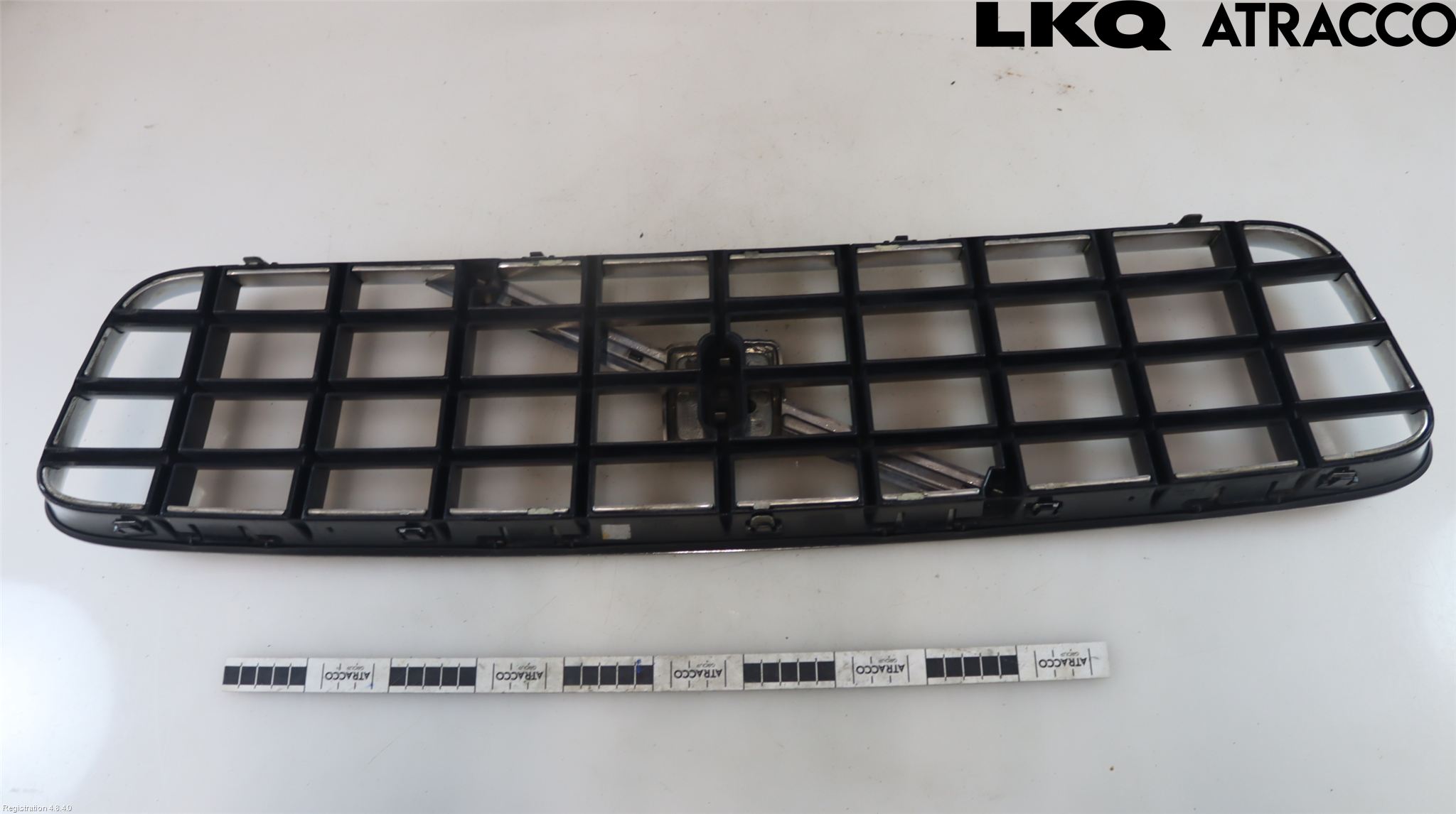 Volvo XC90 03-06 Grill Komp
