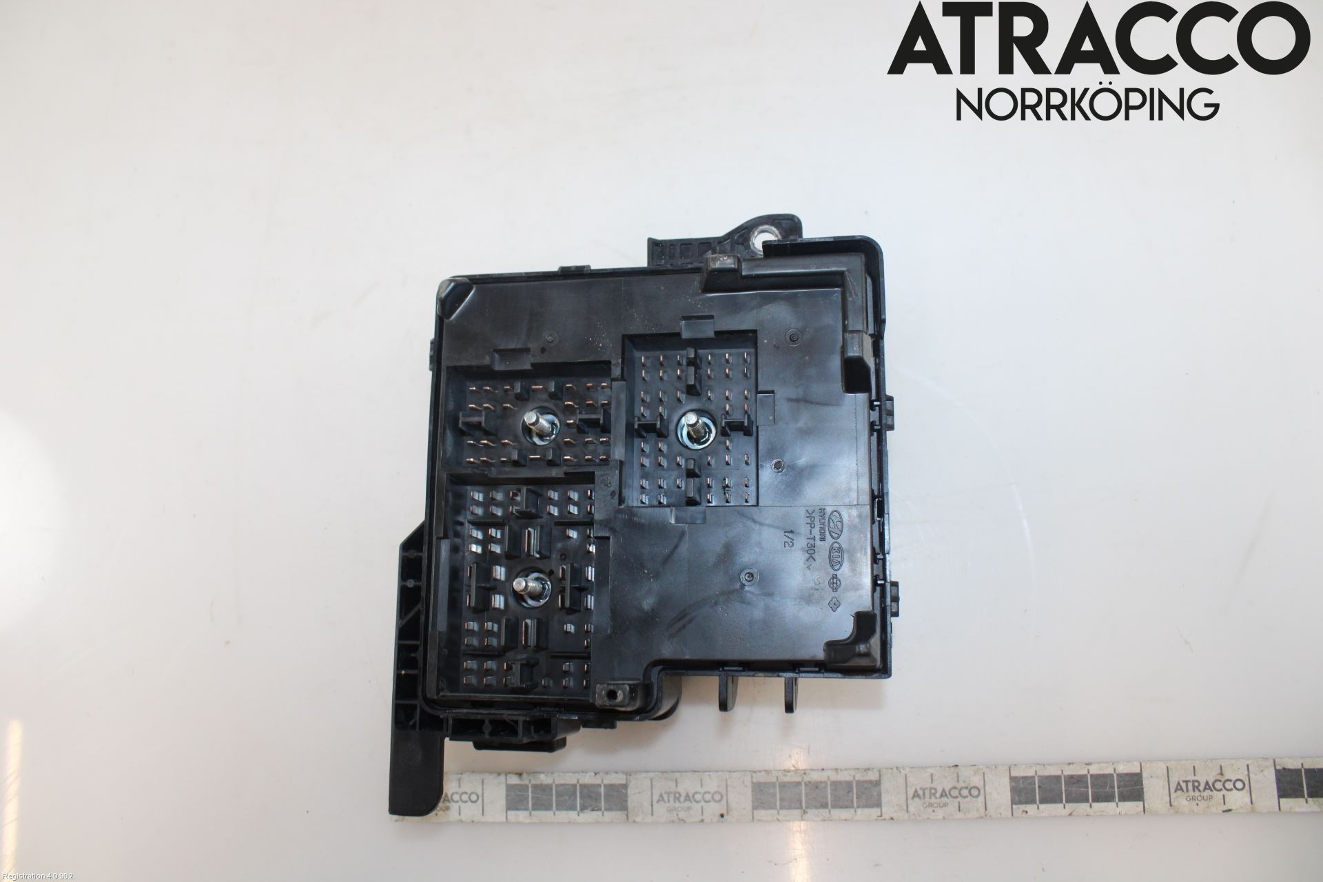 Kia CEED 06-12 Säkringsdosa-Elcentral