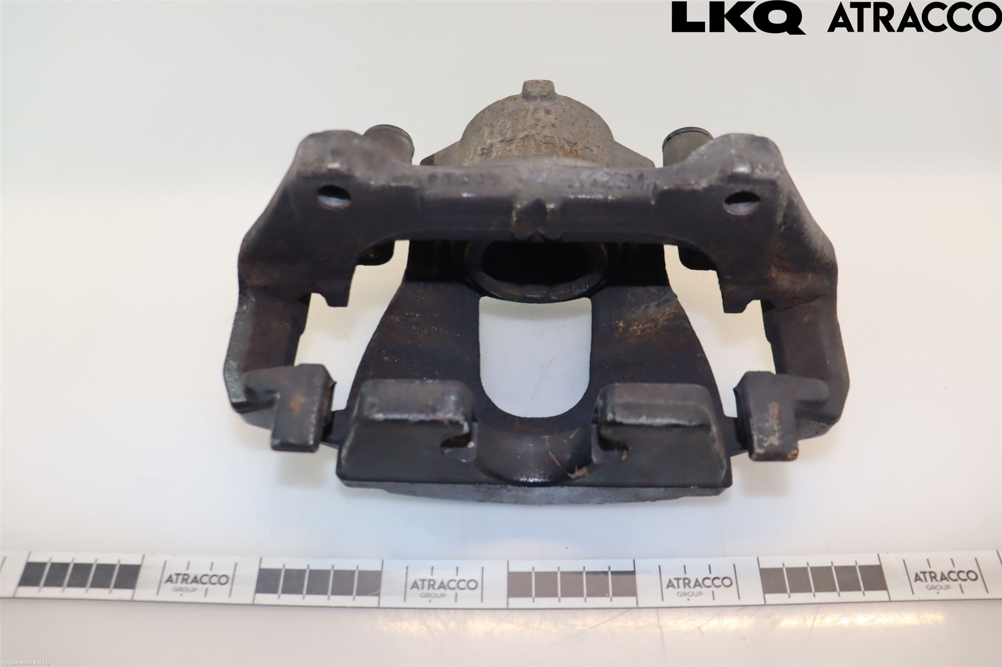 Jaguar F-PACE Bromsok Fram Höger