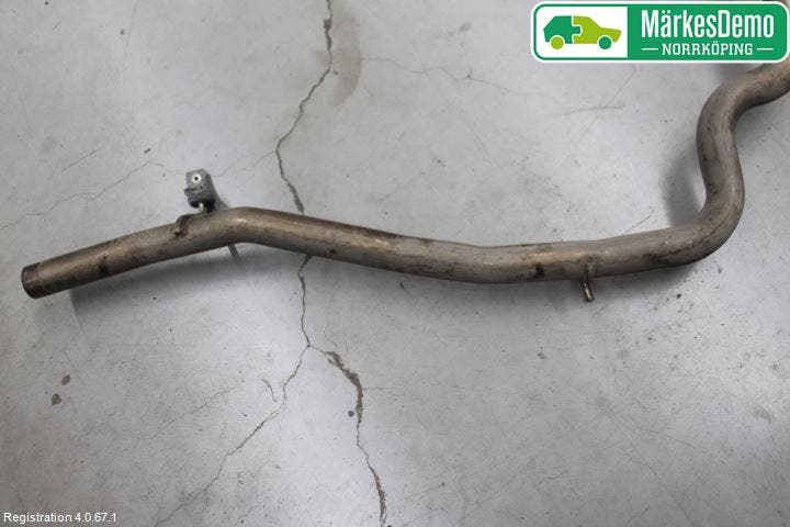 Skoda SUPERB 16-24 Avgas Halvsats