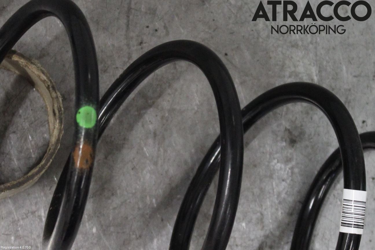 Volkswagen VW GOLF / E-GOLF VII 13-20 Fjäder Fram