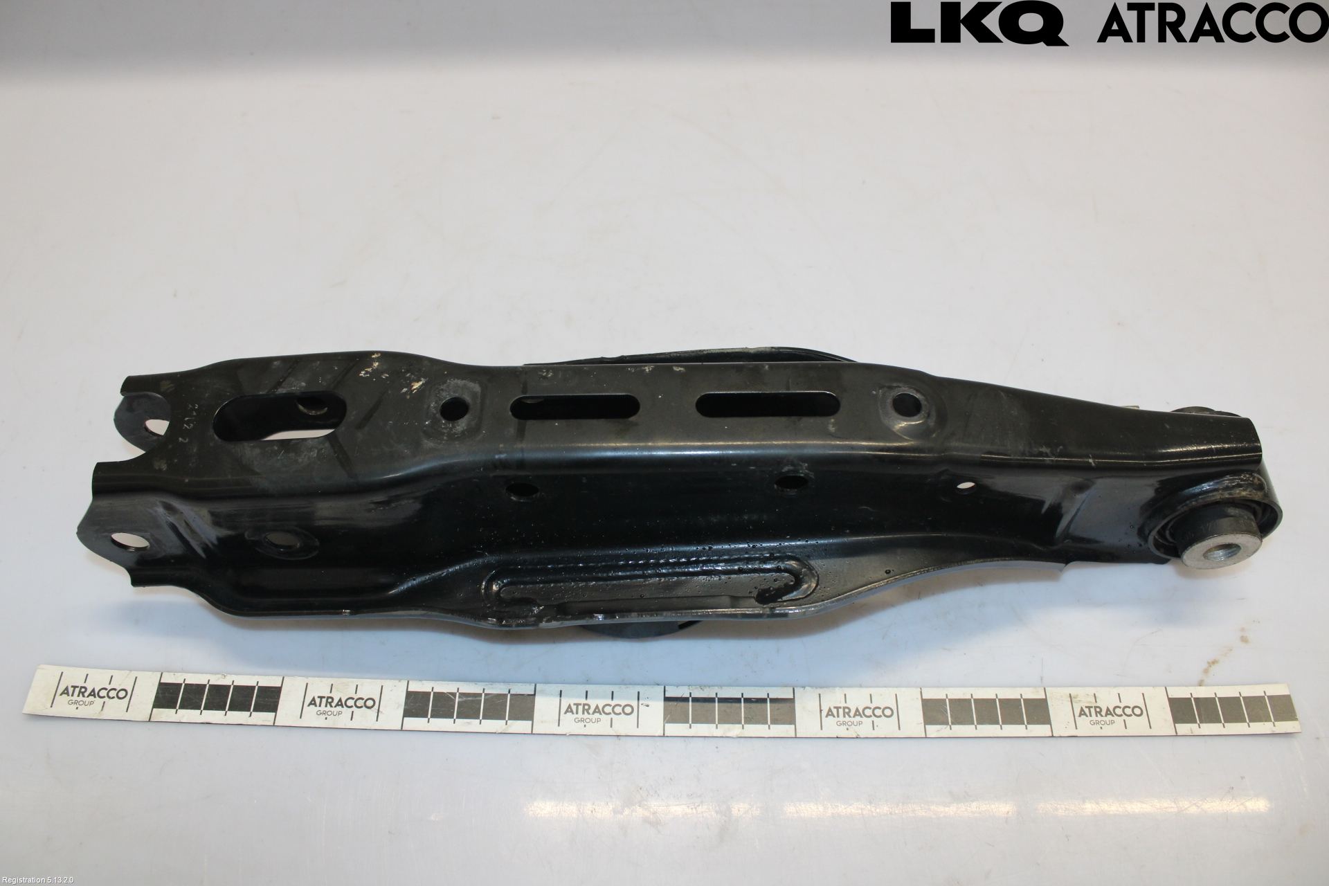Volkswagen VW ID.7/TOURER 24- Bärarm Bak Höger