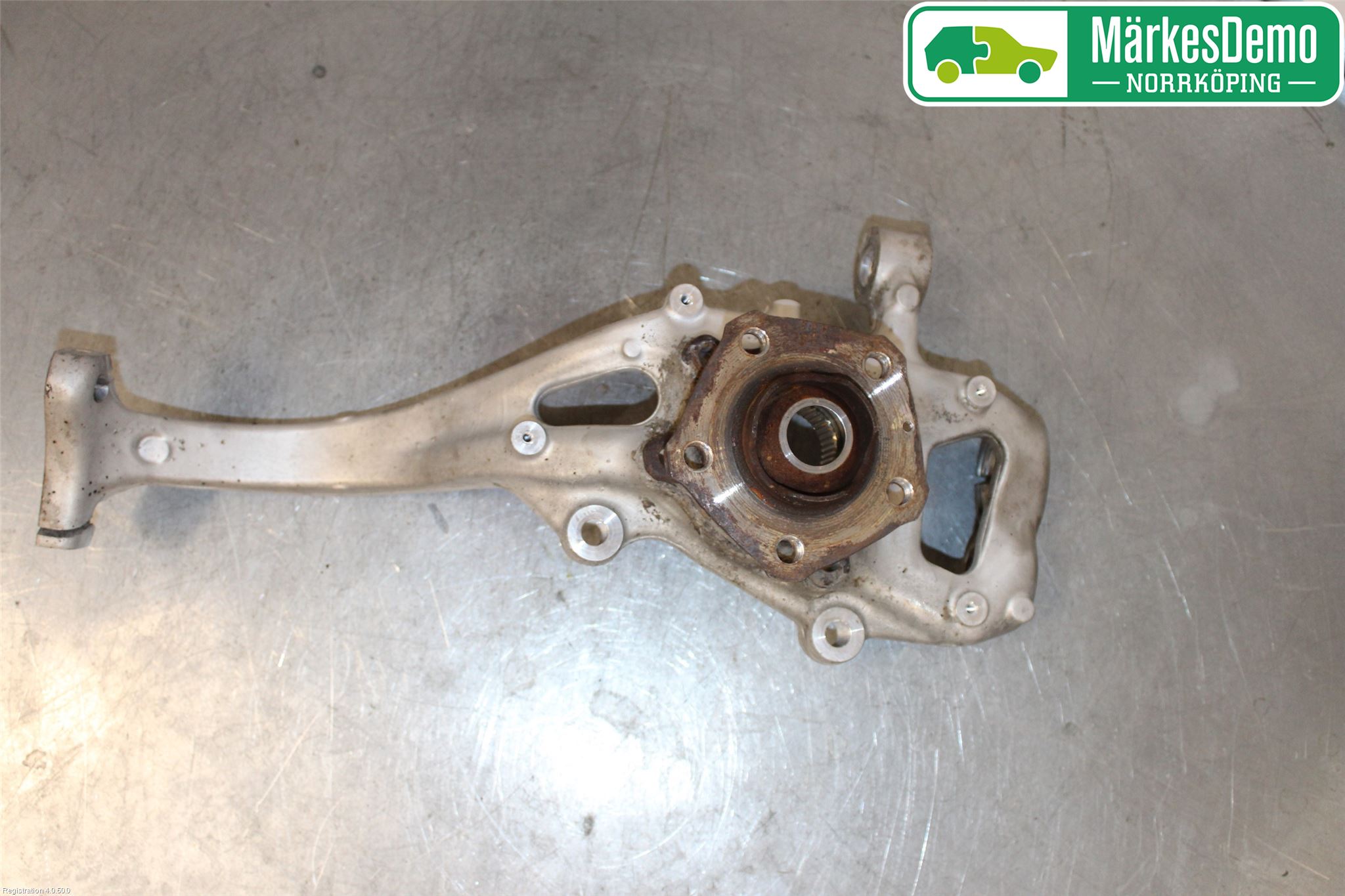 Audi A5 17- Styrspindel Lagerhus Hö