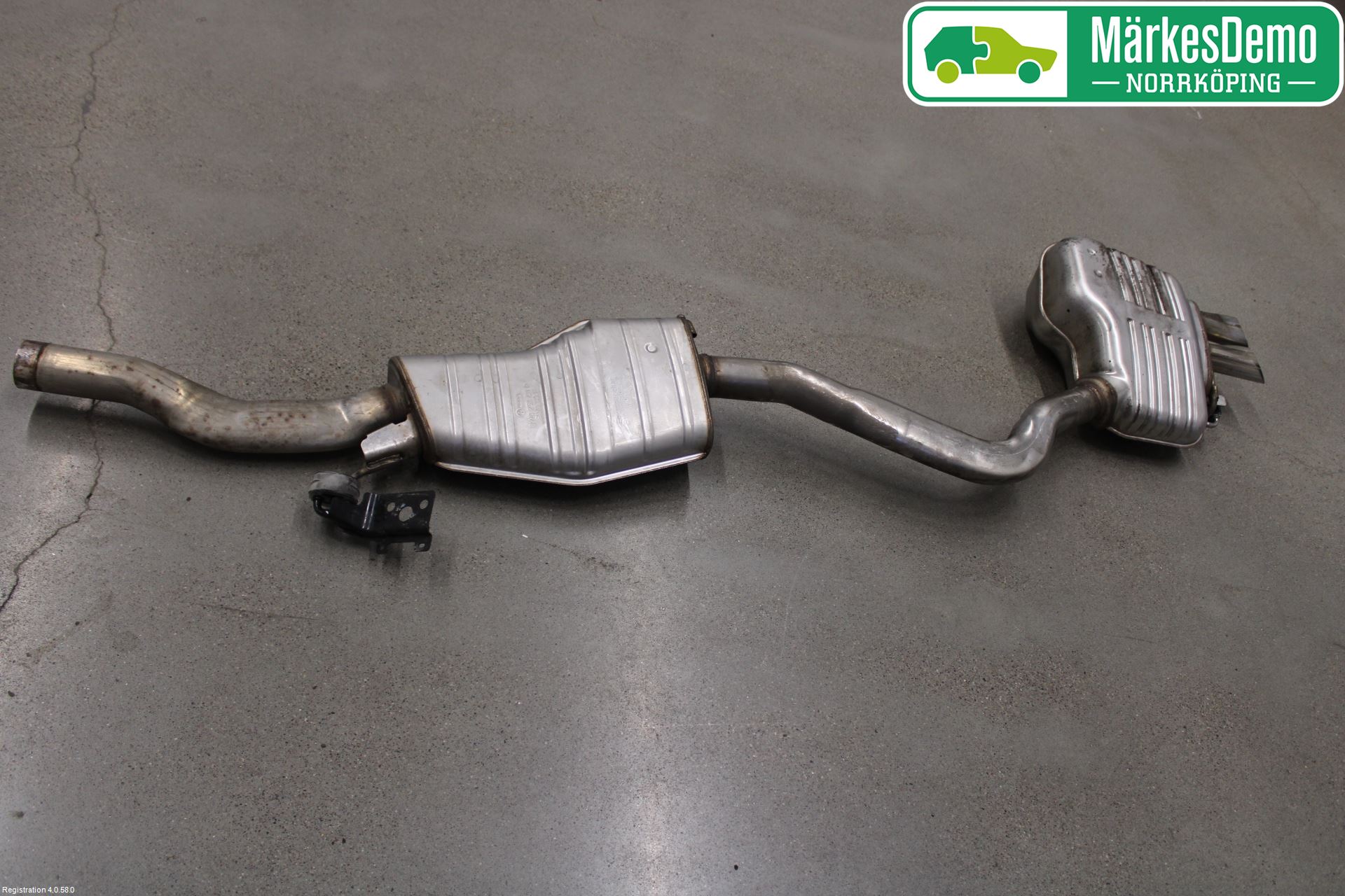 Audi A4/S4 B9 16-19 Avgas Halvsats