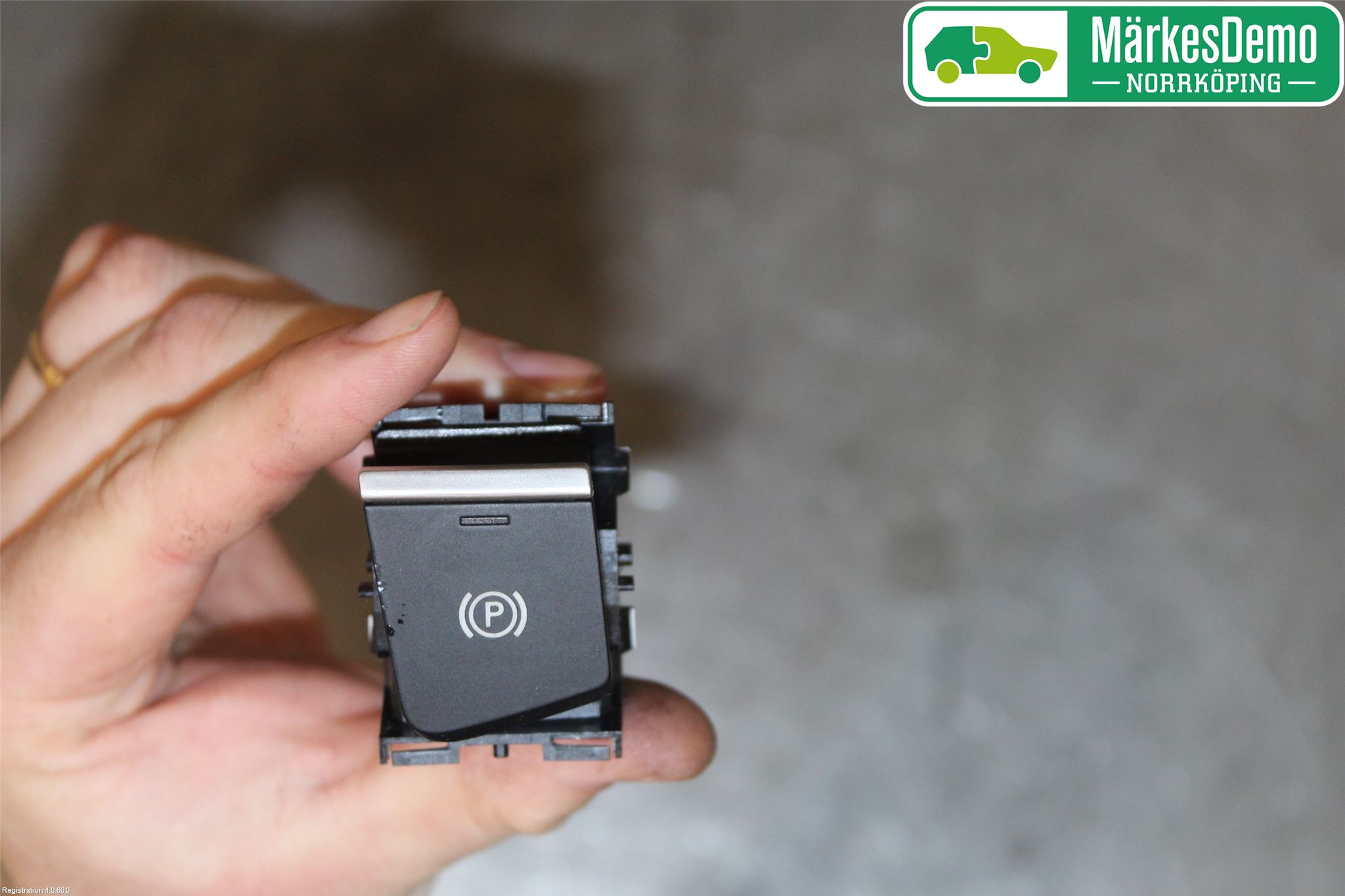 Audi A4/S4 B9 16-19 Strömställare Parkeringsbroms