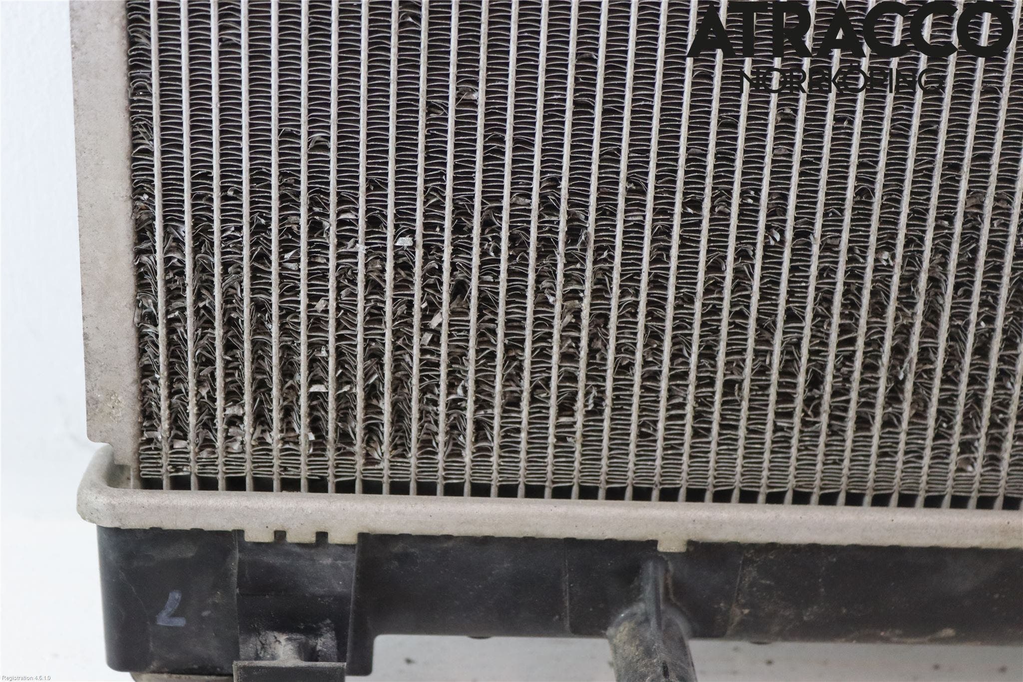 Toyota YARIS XP130 12-14 Kylare Man