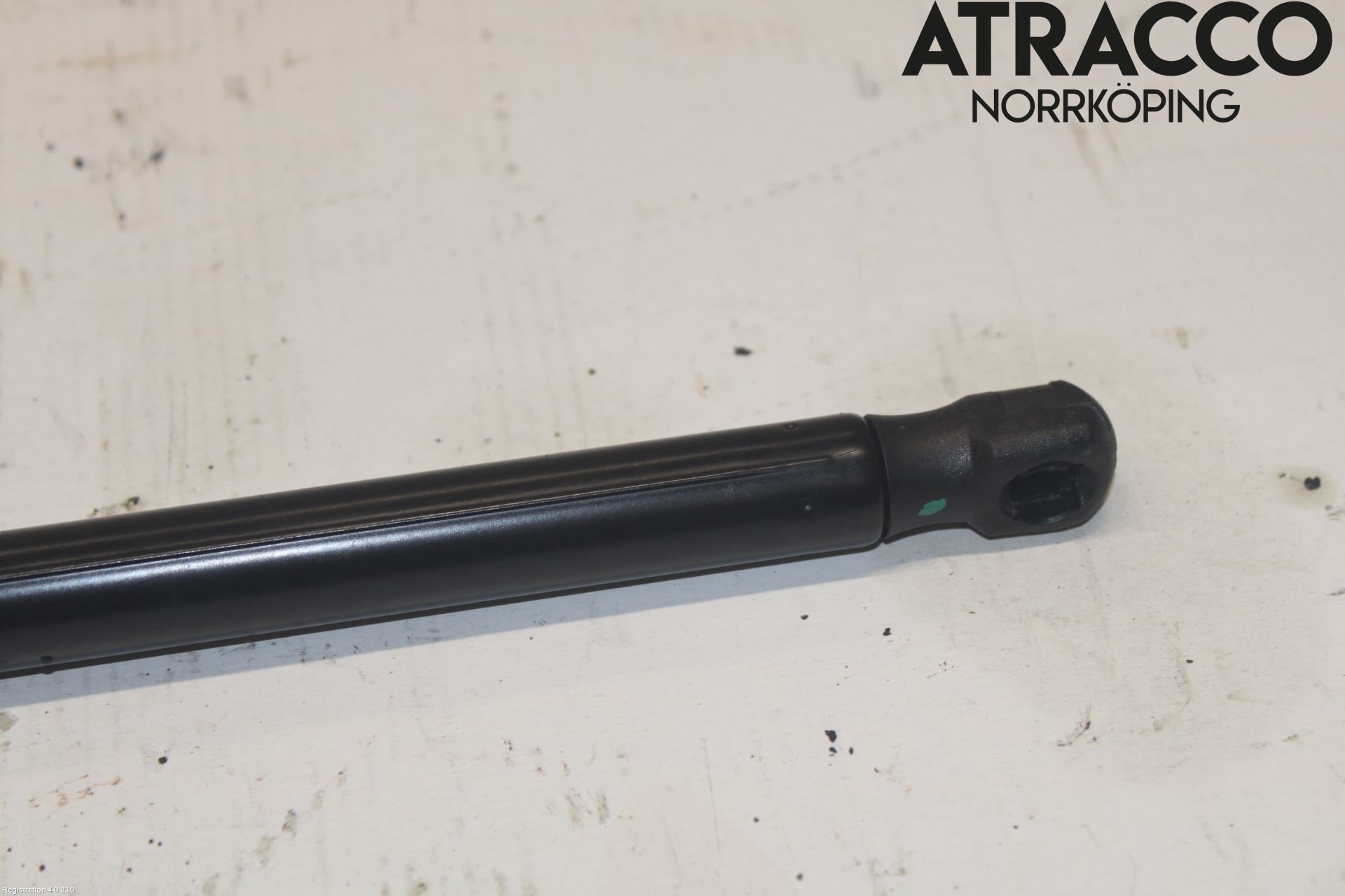 Audi ALLROAD 06-11 Gasfjäder Motorhuv