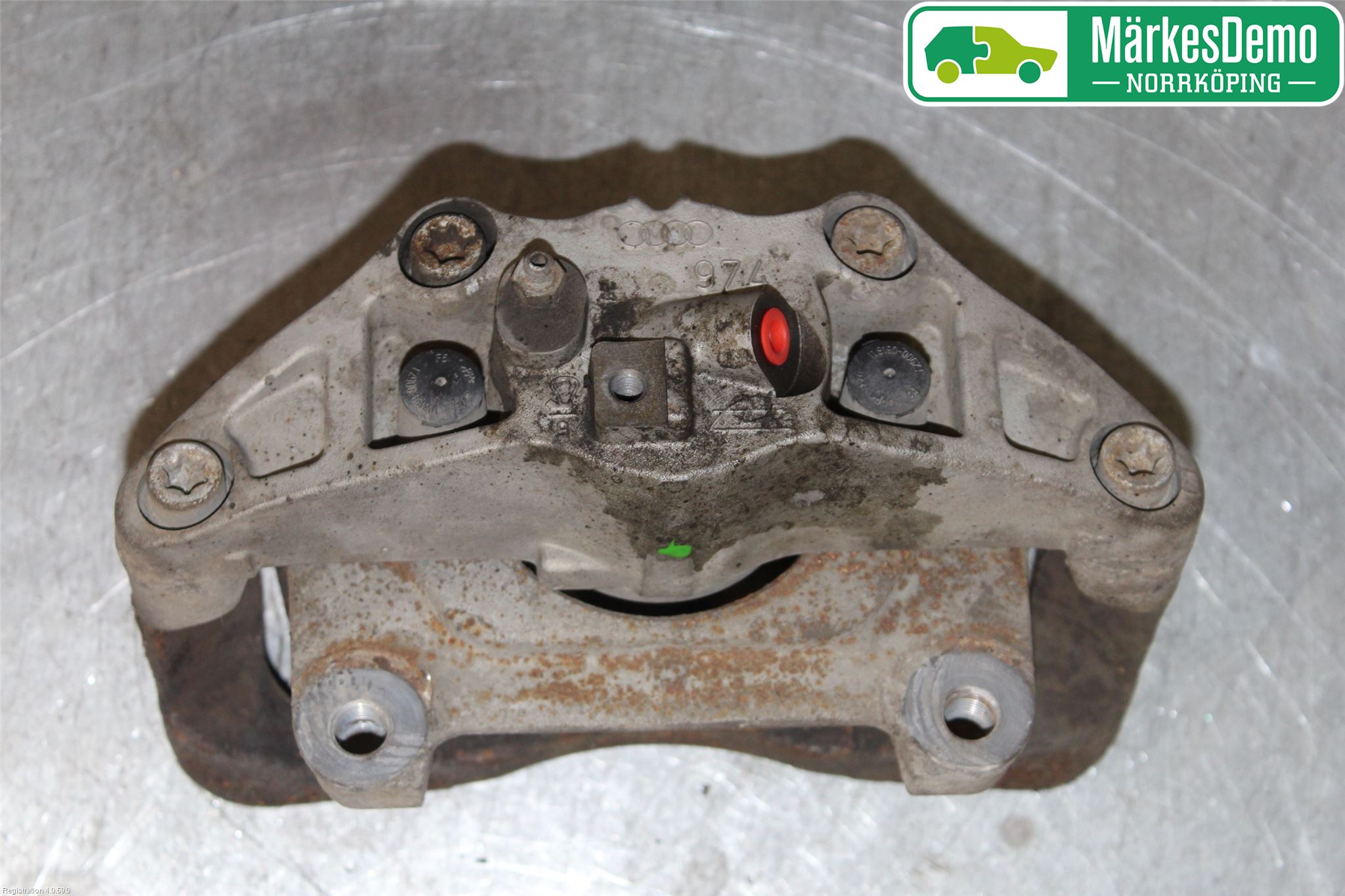 Audi A6/S6     05-11 Bromsok Fram Höger