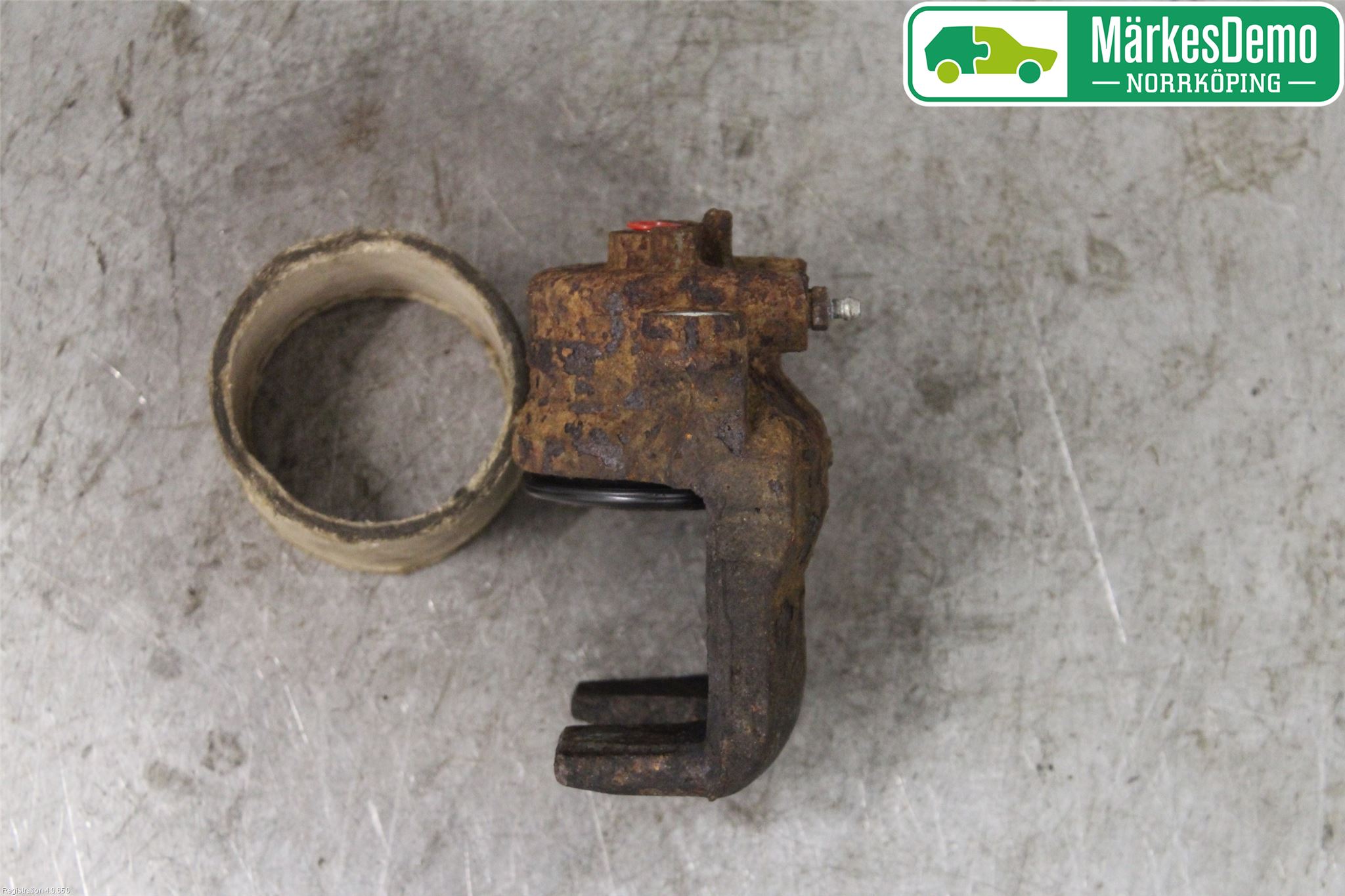 Mazda 2 (DE) 08-15 Bromsok Fram Höger