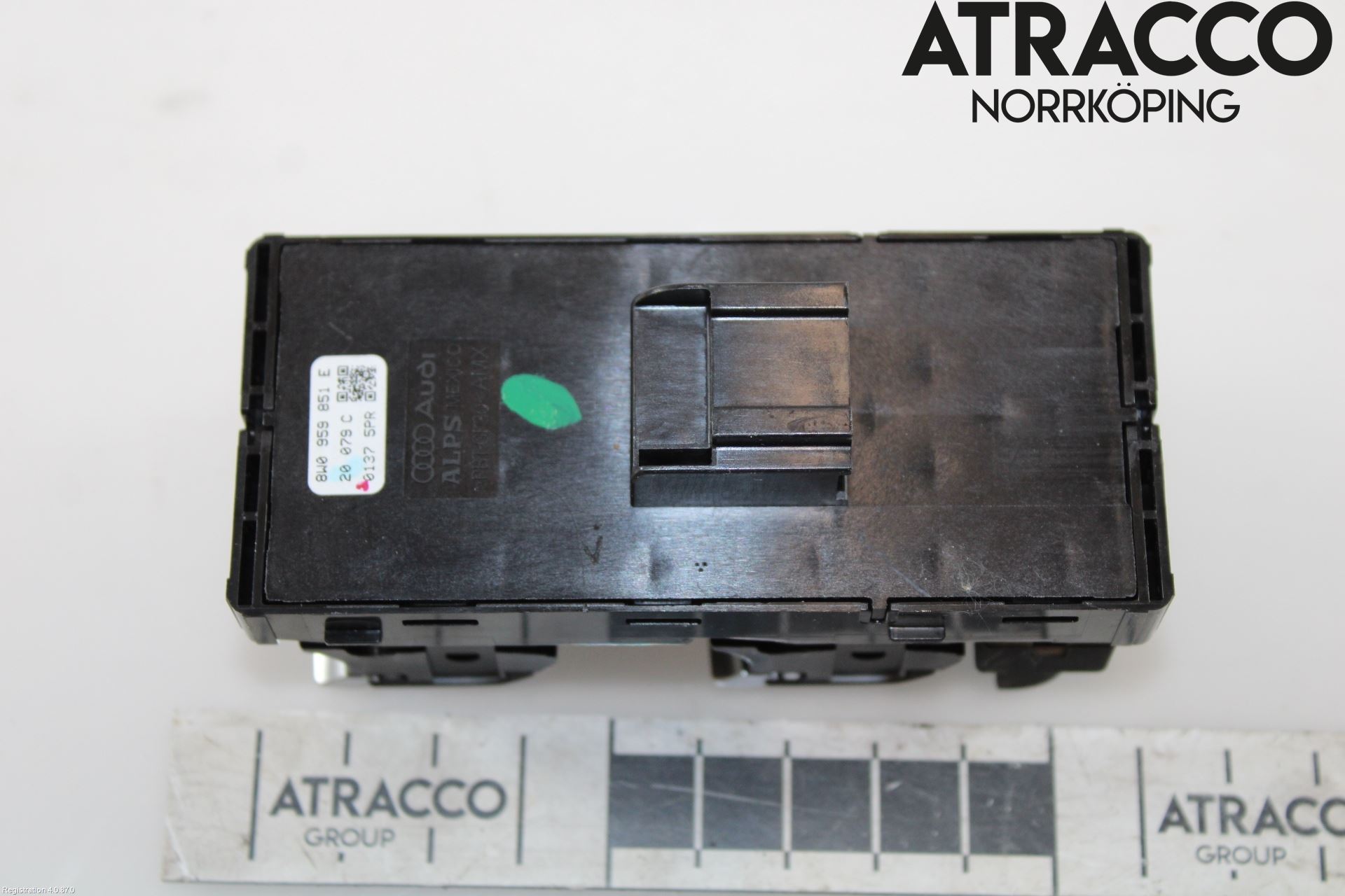 Audi A4/S4 B9 20- Strömställare Elhiss