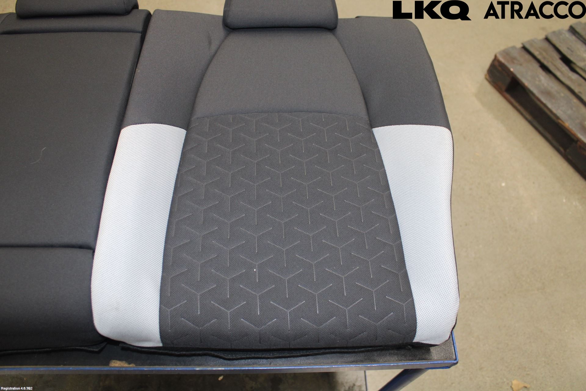 Toyota COROLLA 19- Inredning Ryggdyna Bak