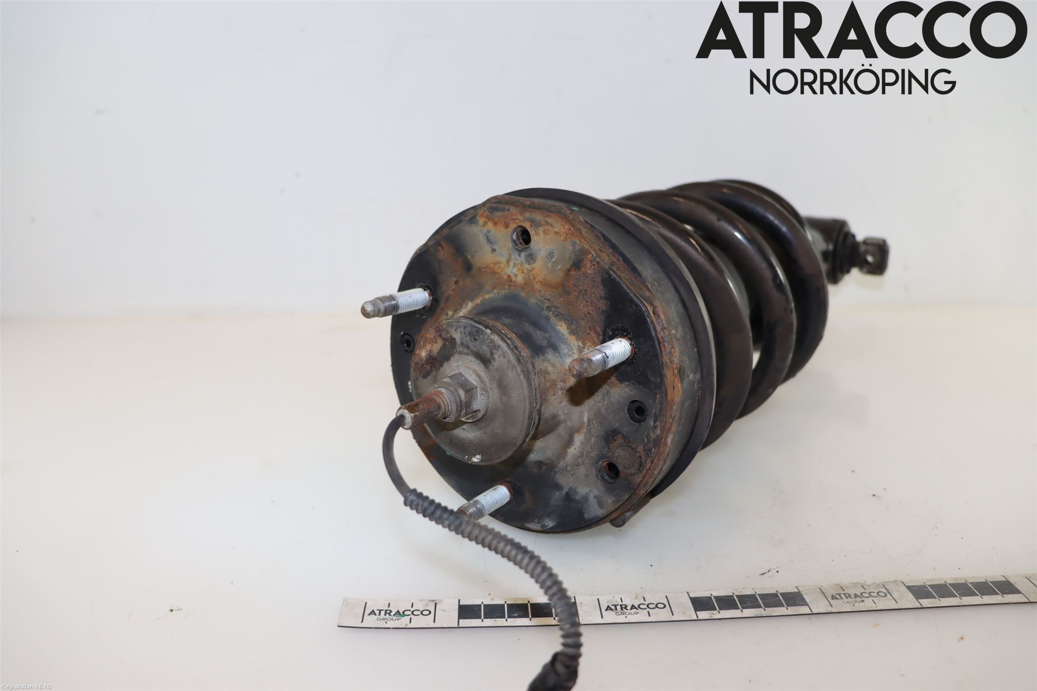 Chevrolet SUBURBAN Fjäderben Fram Vänster