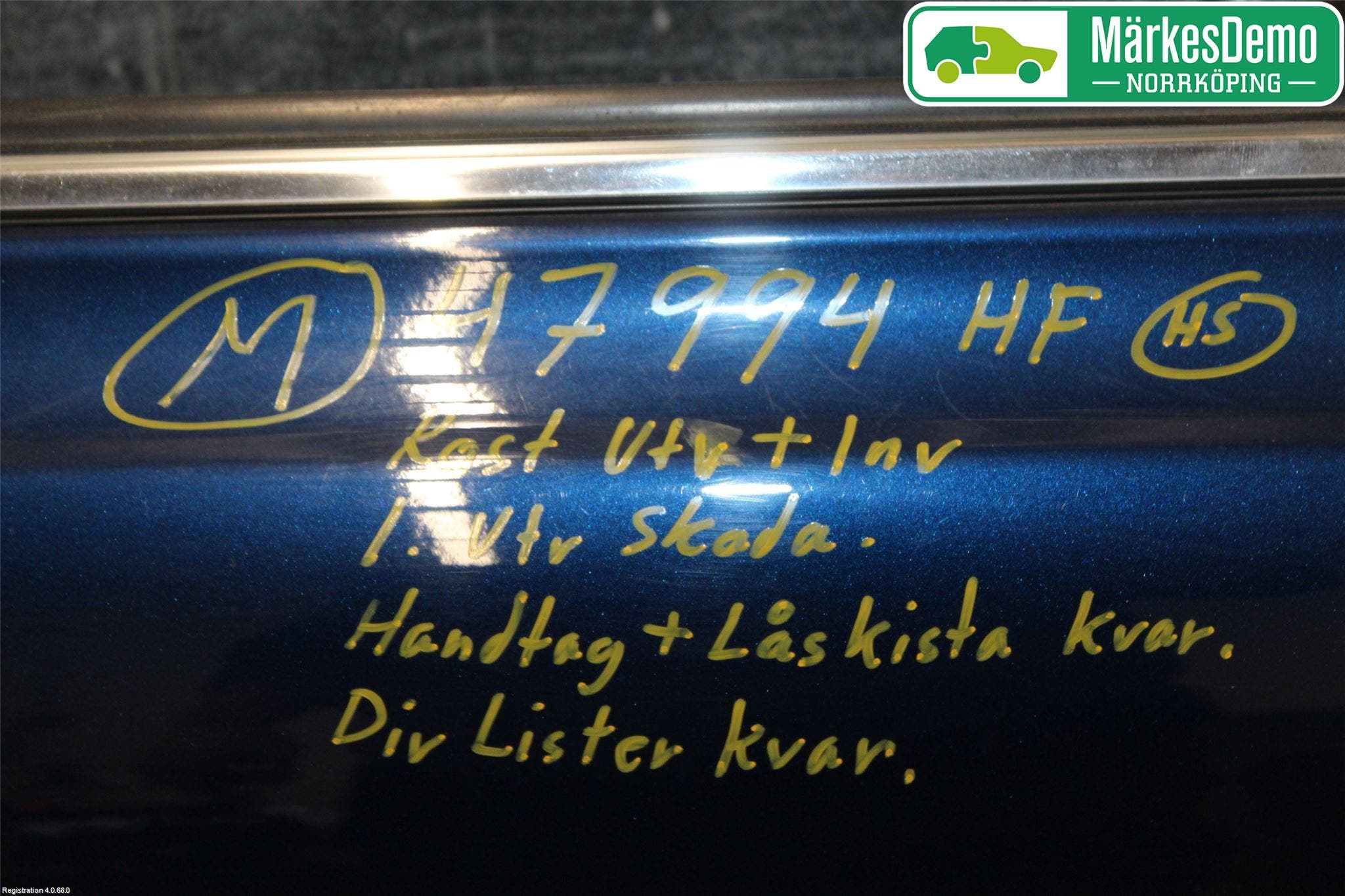 Toyota AVENSIS 03-06 Dörr Fram Höger