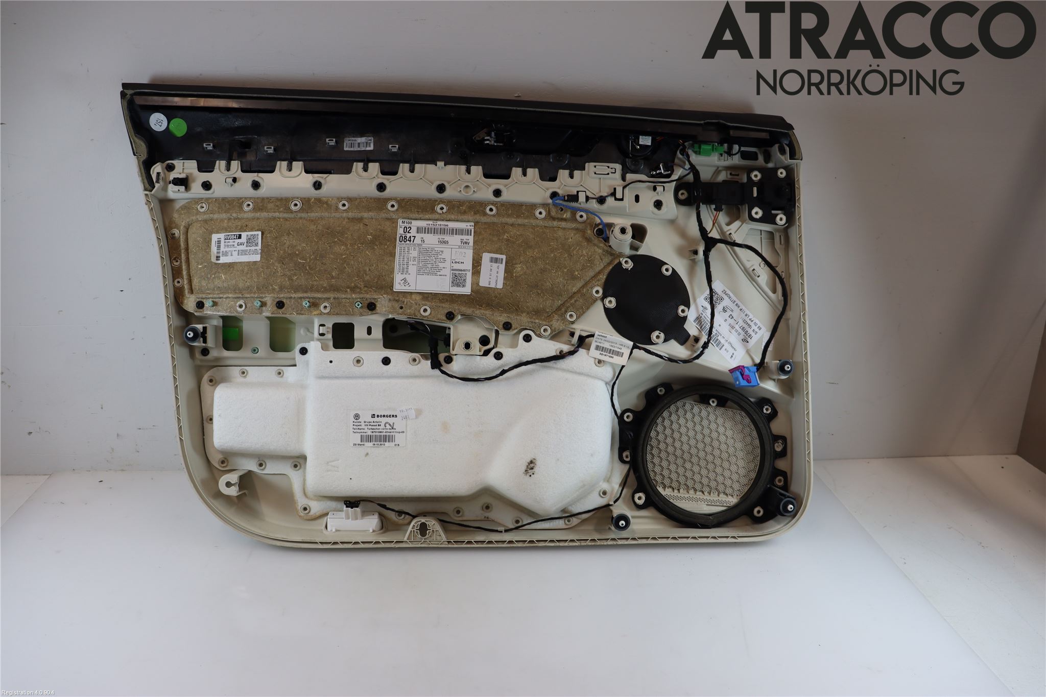 Volkswagen VW PASSAT 15-19 Dörrklädsel Hö