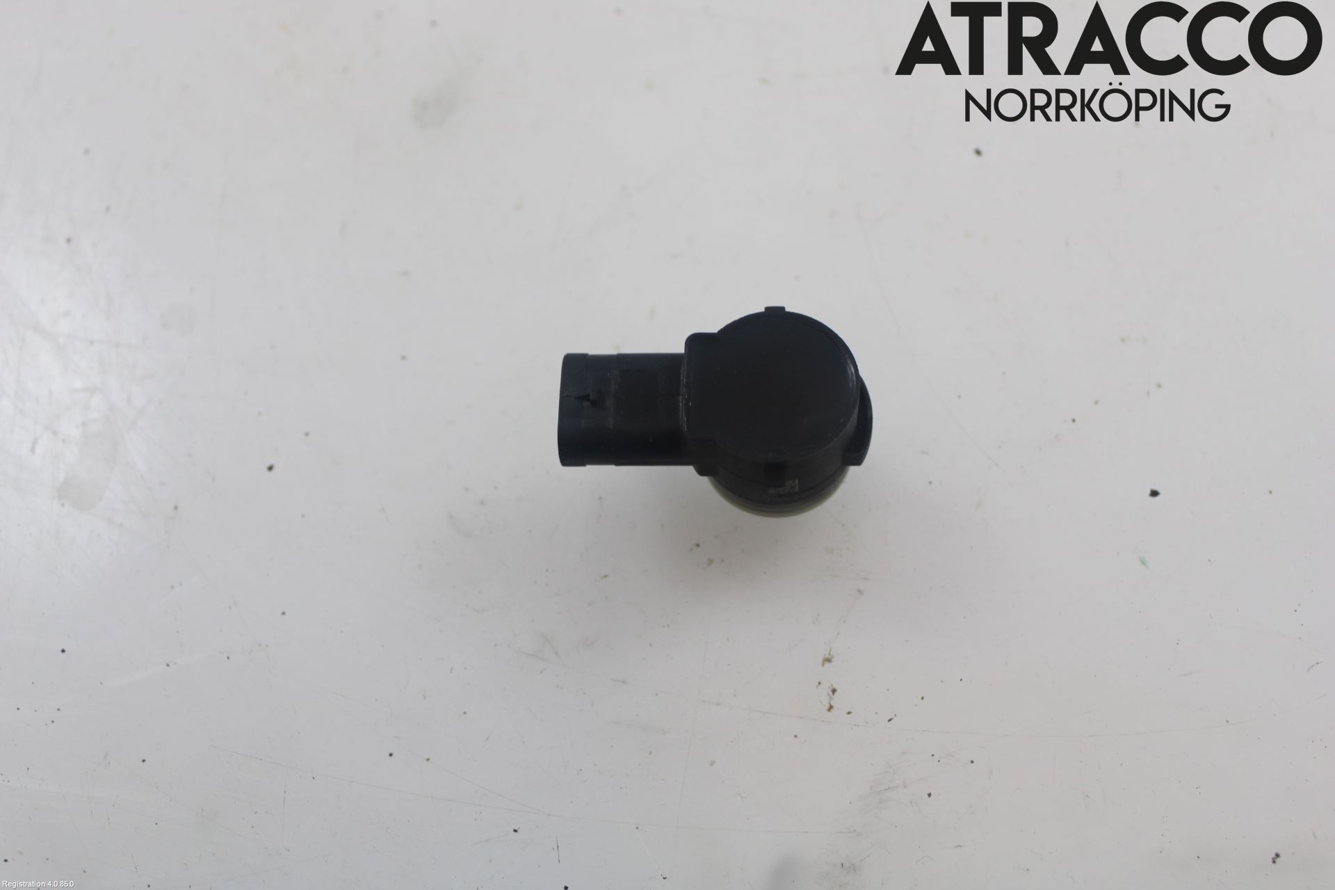 Audi A4/S4 B9 16-19 Parkeringshjälp Frontsensor