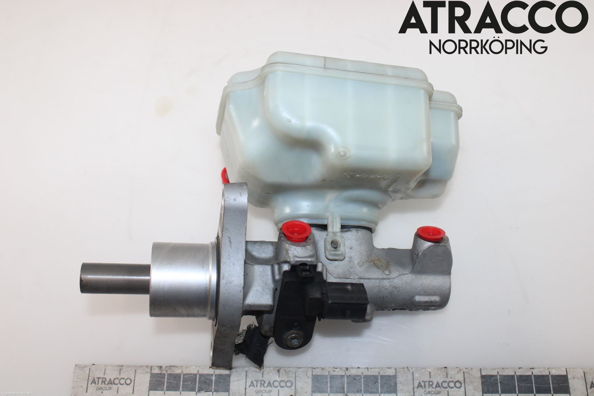 Volkswagen VW CADDY      04-10 Broms Huvudcylinder