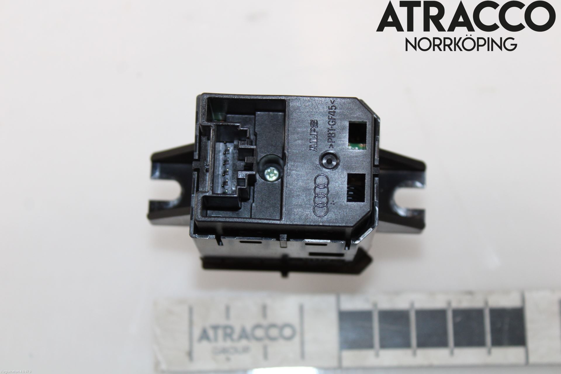 Audi A4/S4 B9 20- Strömställare Fader-Högtalare