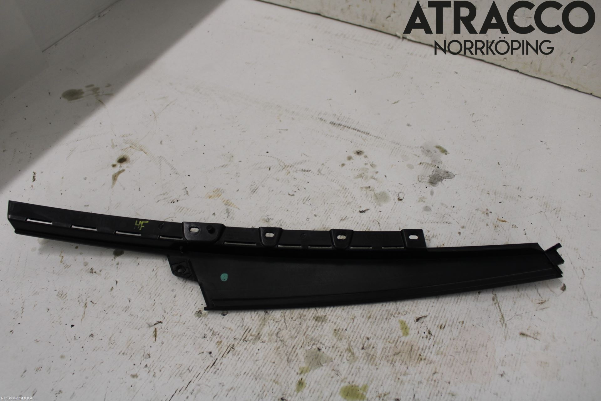 Jaguar I-PACE 18- Dörr Dekorlist Fram Hö