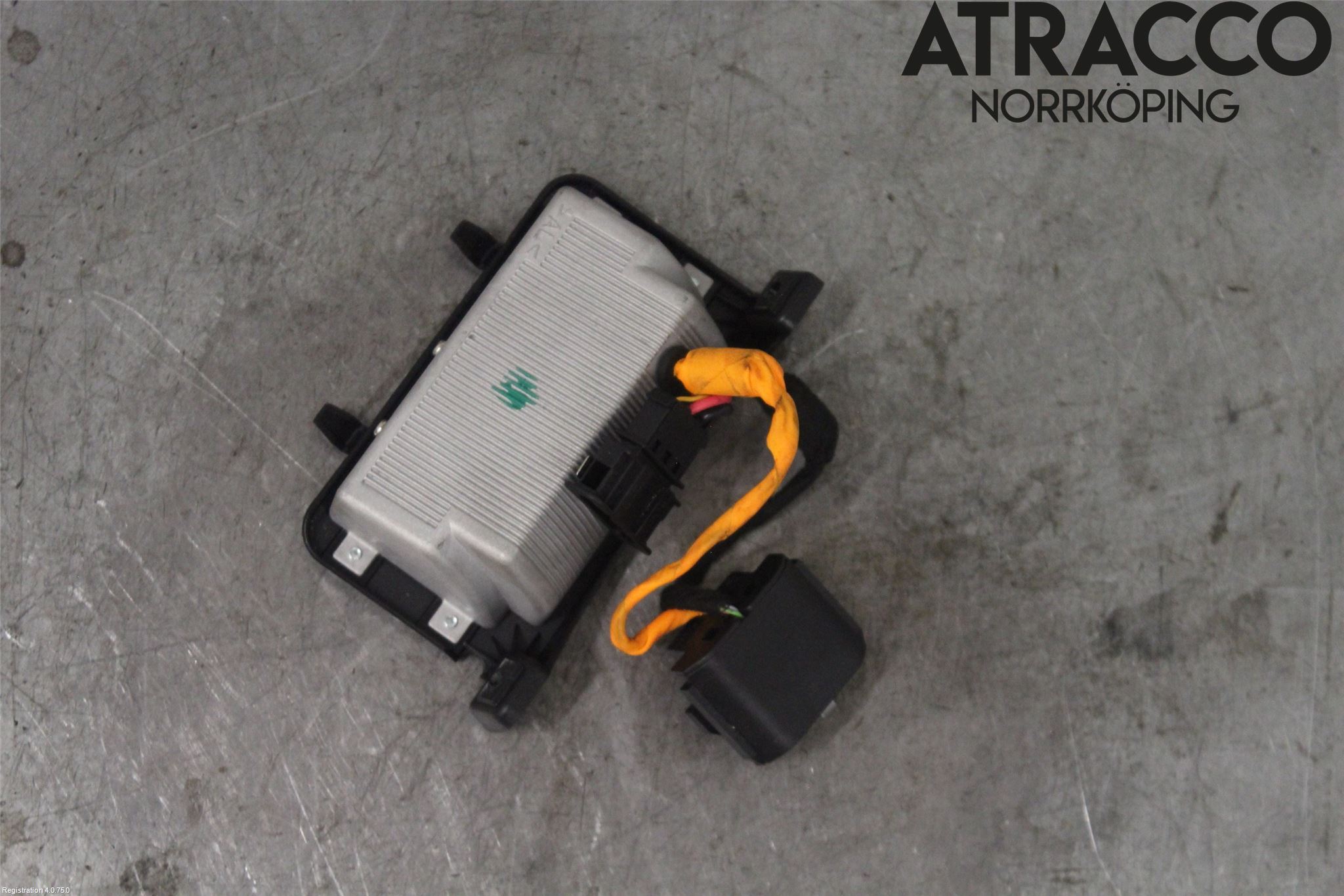 Skoda OCTAVIA (5E) 13-20 Inverter 12 -> 220 V