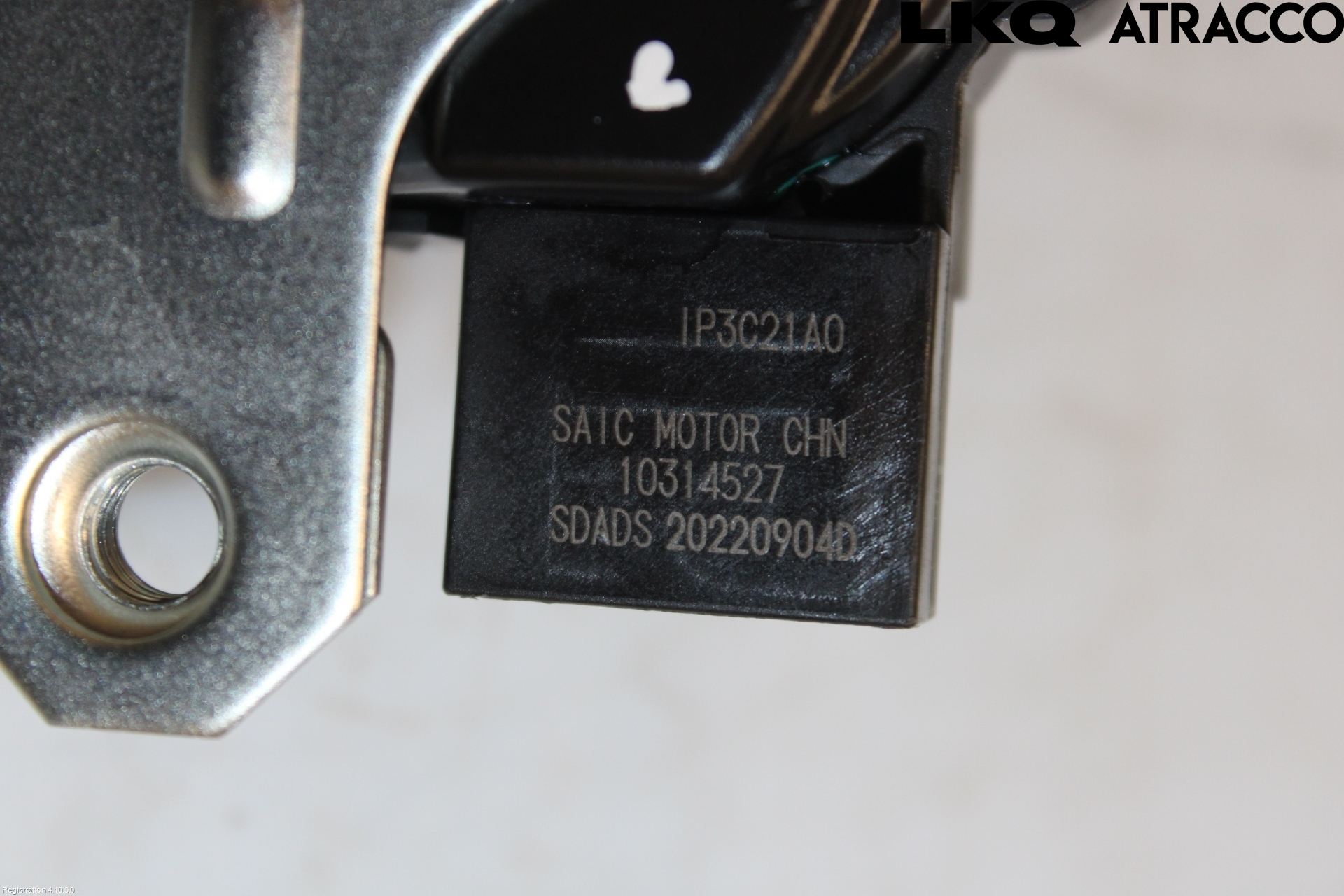 MG 4 23- Låskista Baklucka