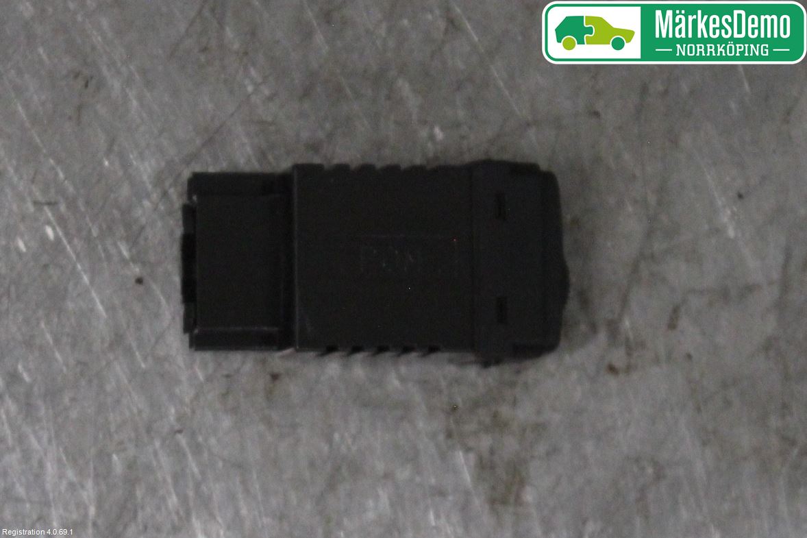 Mitsubishi OUTLANDER 01-07 Strömställare Dimmer