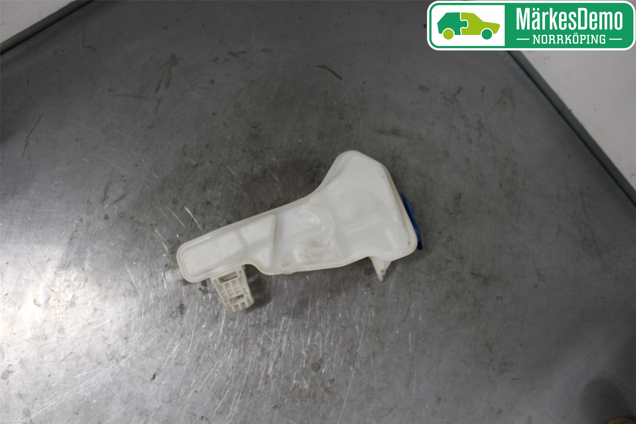 Seat LEON 13-20 Spolartank Vindruta-Strål