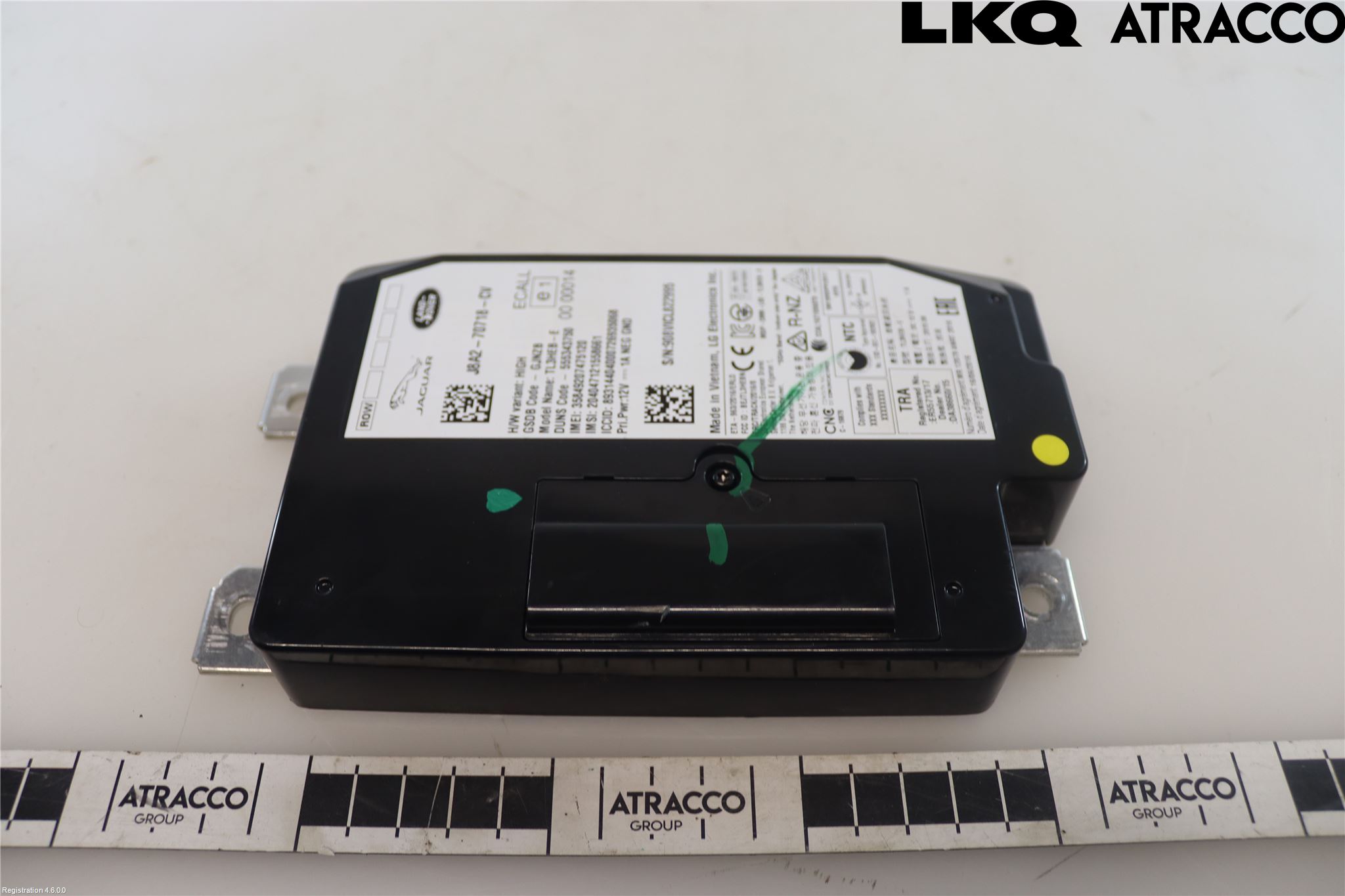 Jaguar F-PACE Antennförstärkare