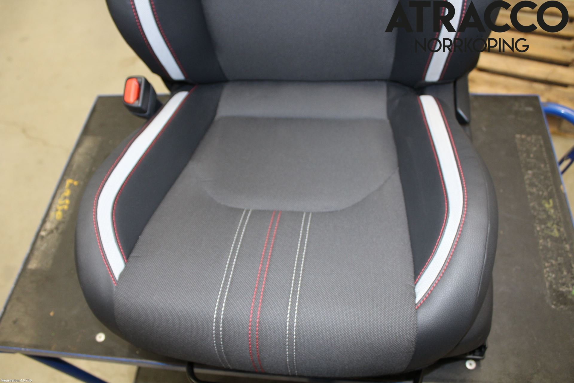 Toyota COROLLA 19- Inredning Stol Fram Vä