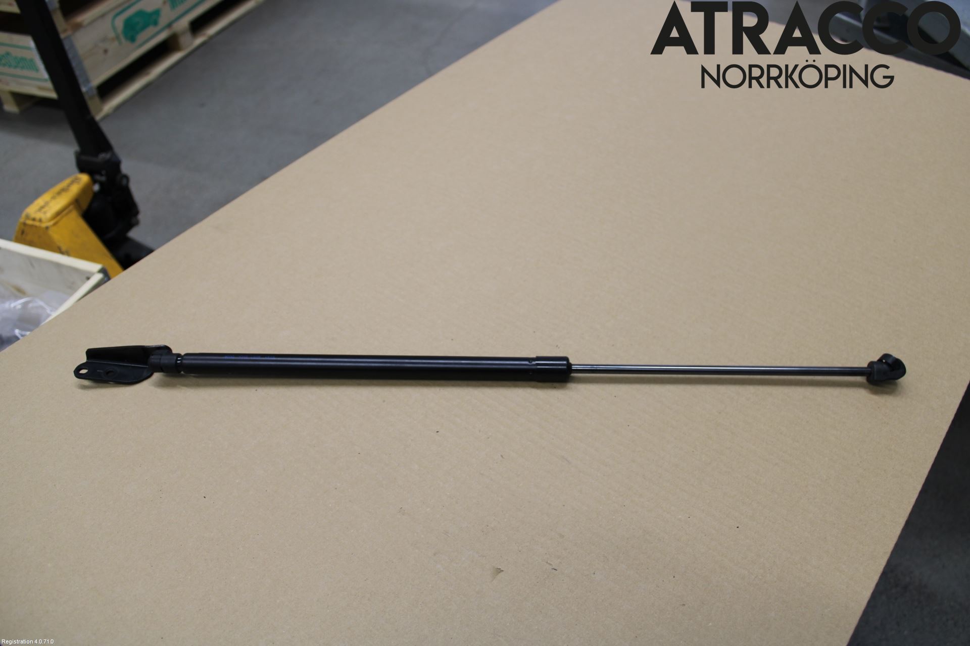 Nissan NOTE E12 14-20 Gasfjäder Baklucka