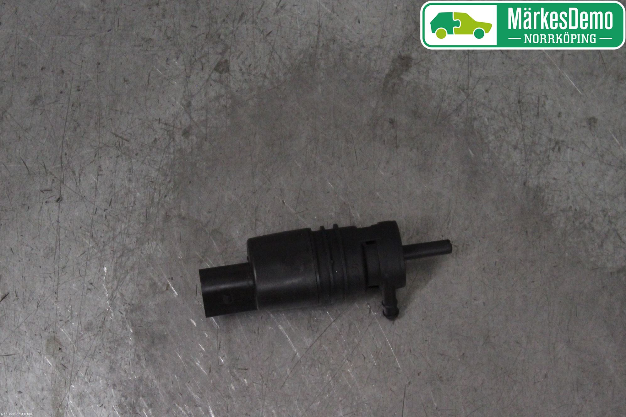 Mercedes-Benz MB C-KLASS (W204) 07-15 Spolarpump Vindruta