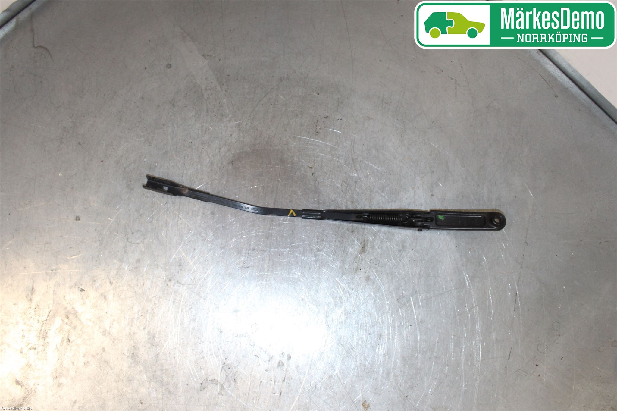 Audi A4/S4 B9 20- Torkararm Armar Vindruta