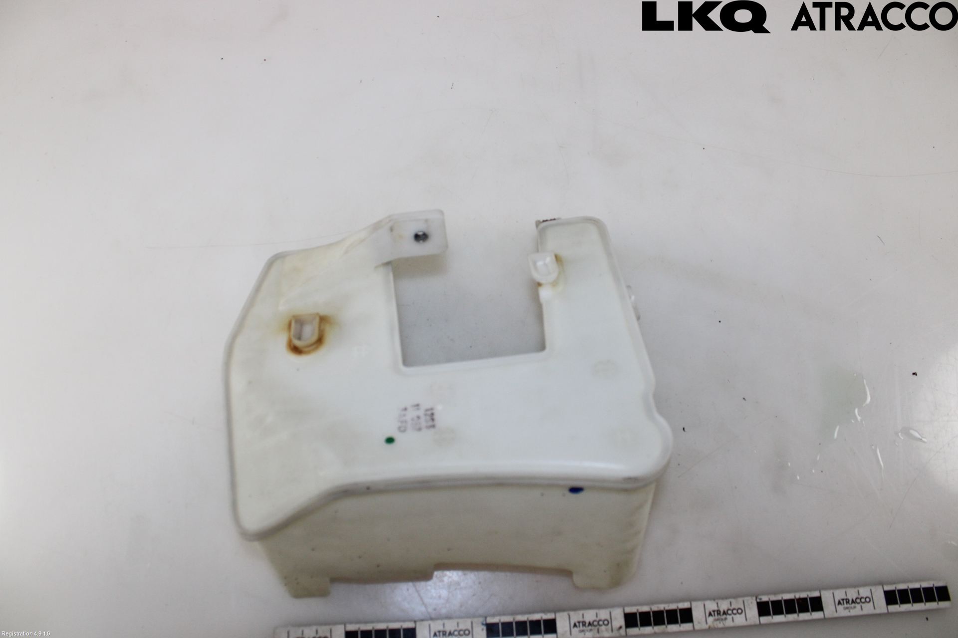 Volkswagen VW PASSAT 11-14 Spolartank Vindruta-Strål