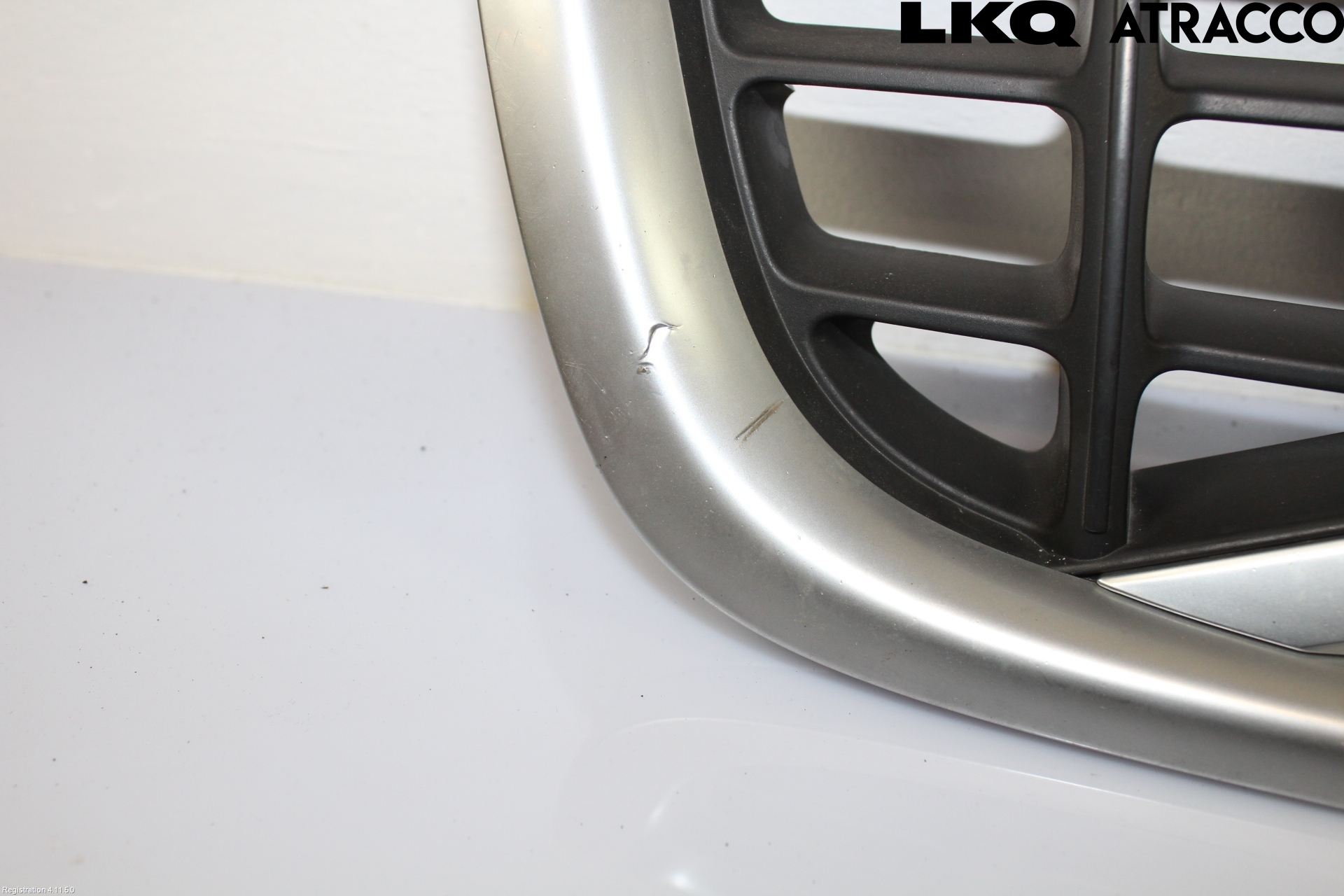 Volvo V70 08-13 Grill Komp