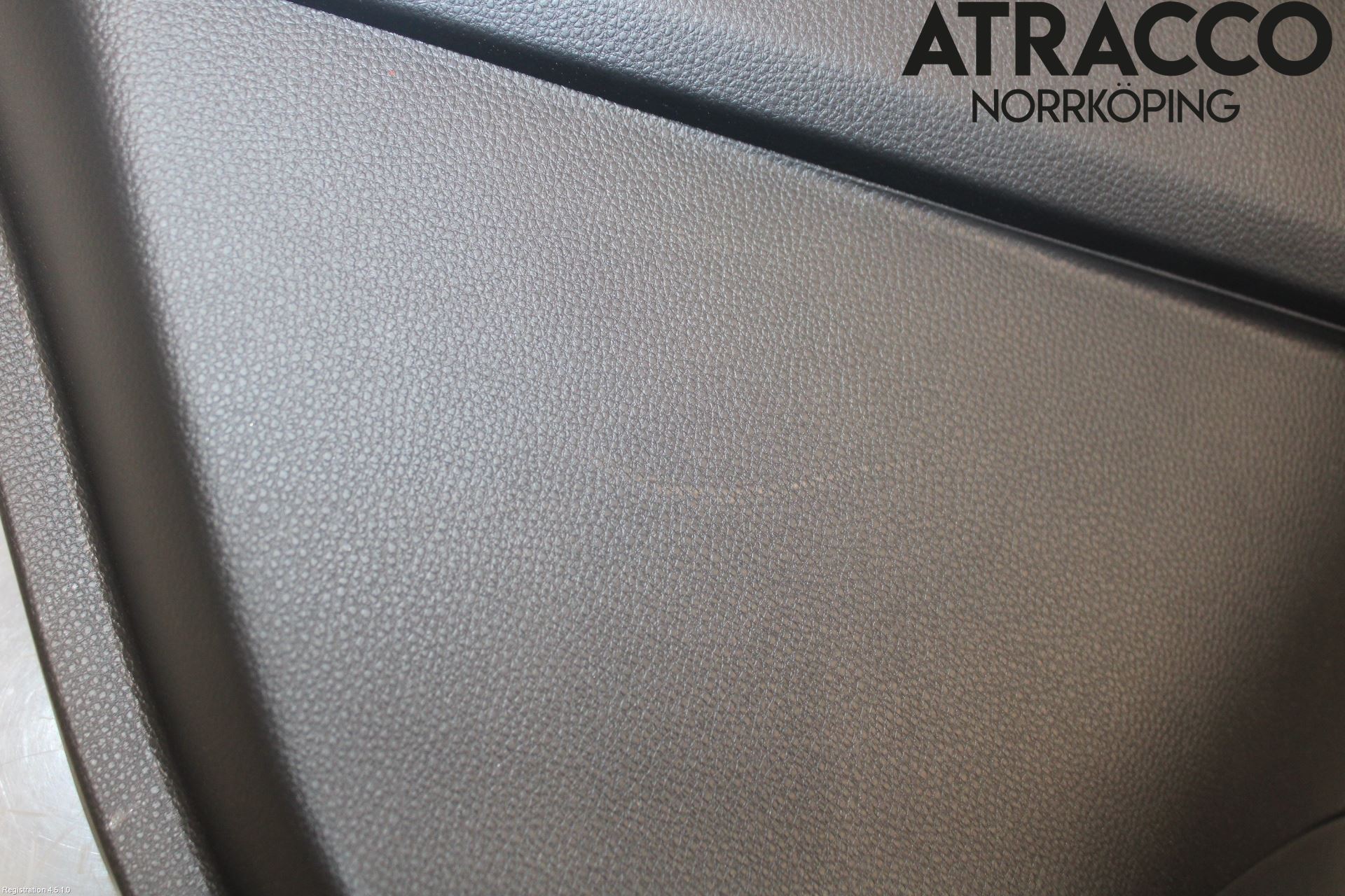 Toyota RAV4 19- Dörrklädsel Vä