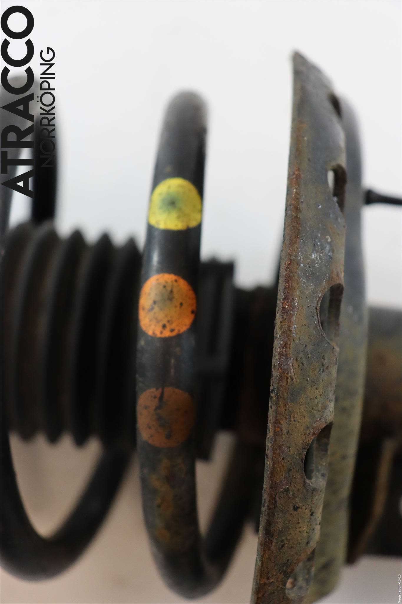 Volvo XC70 08-13 Fjäderben Fram Höger