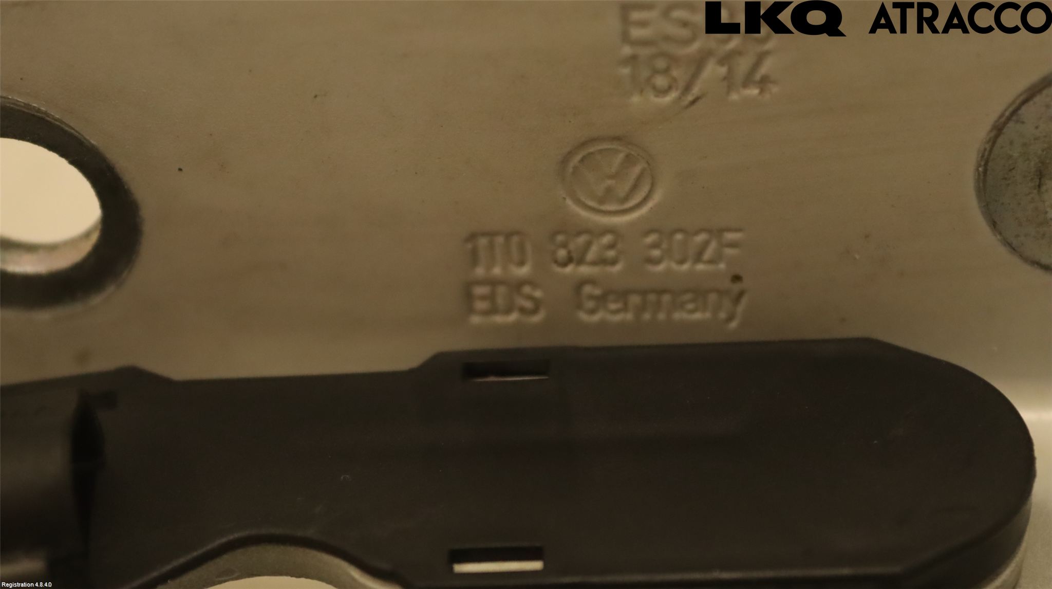 Volkswagen VW TOURAN 10-15 Huvgångjärn