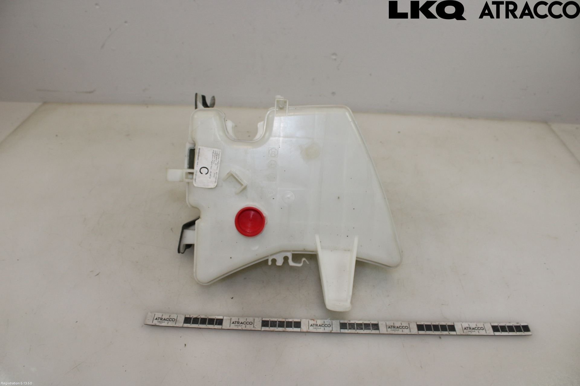 Toyota AURIS 10-12 Spolartank Vindruta-Strål