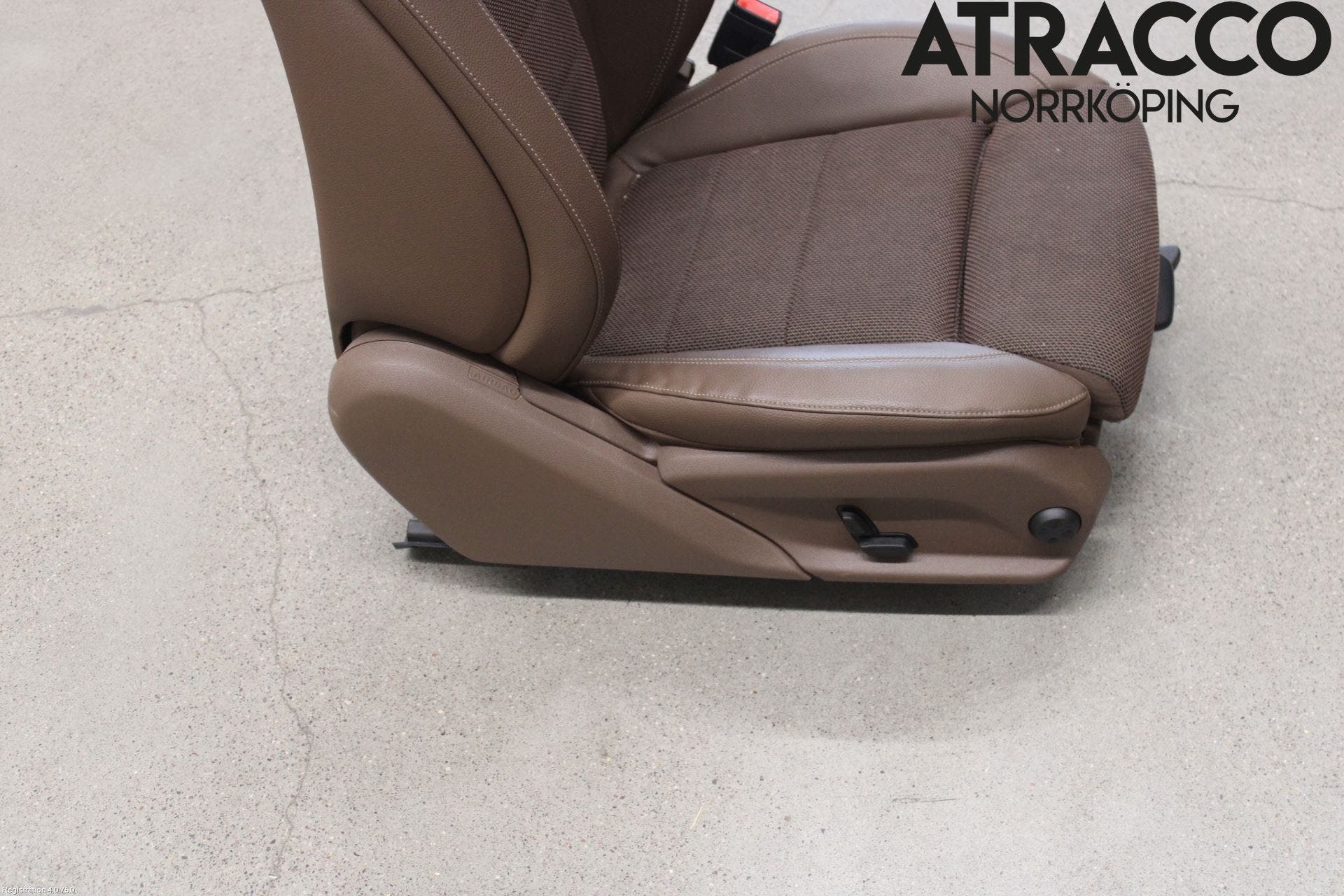 Mercedes-Benz MB E-KLASS (W213) 16-23 Inredning Stol Fram Hö