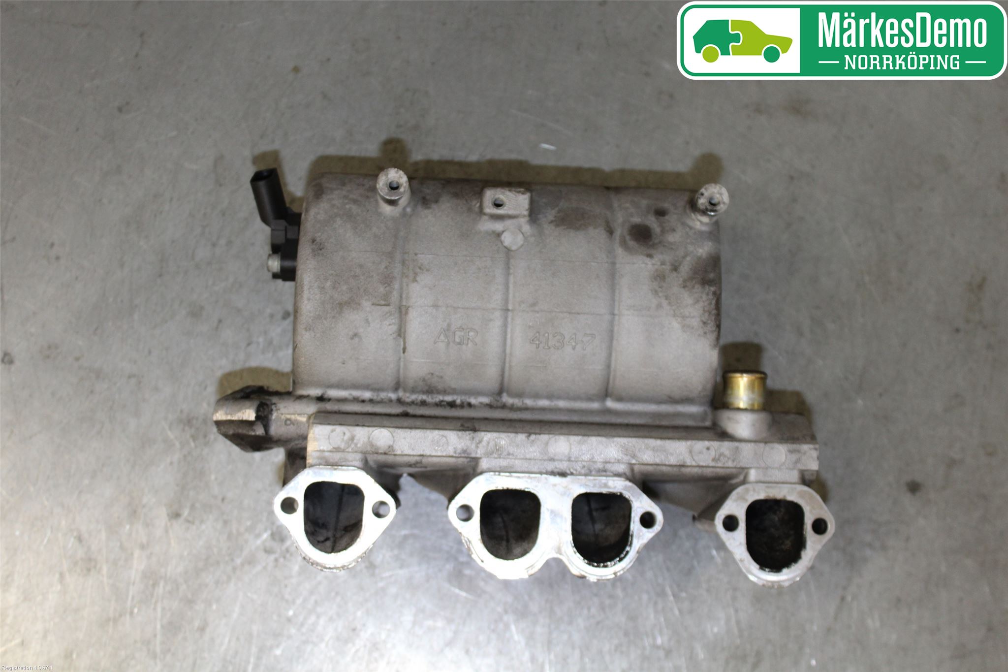 Volkswagen VW CADDY      04-10 Grenrör Insug