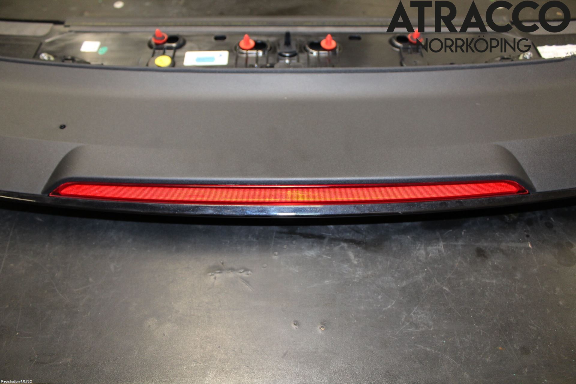 Volkswagen VW ARTEON 17- Spoiler Baklucka