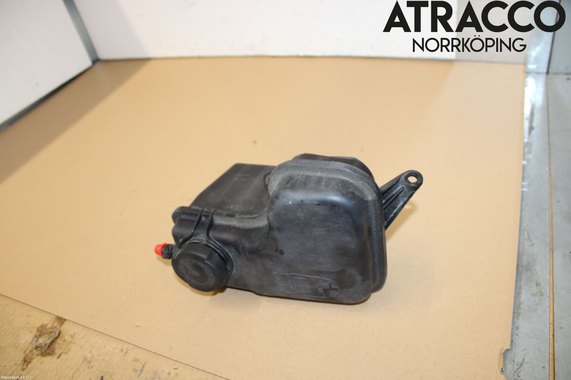 BMW X3 E83     03-10 Expansionstank