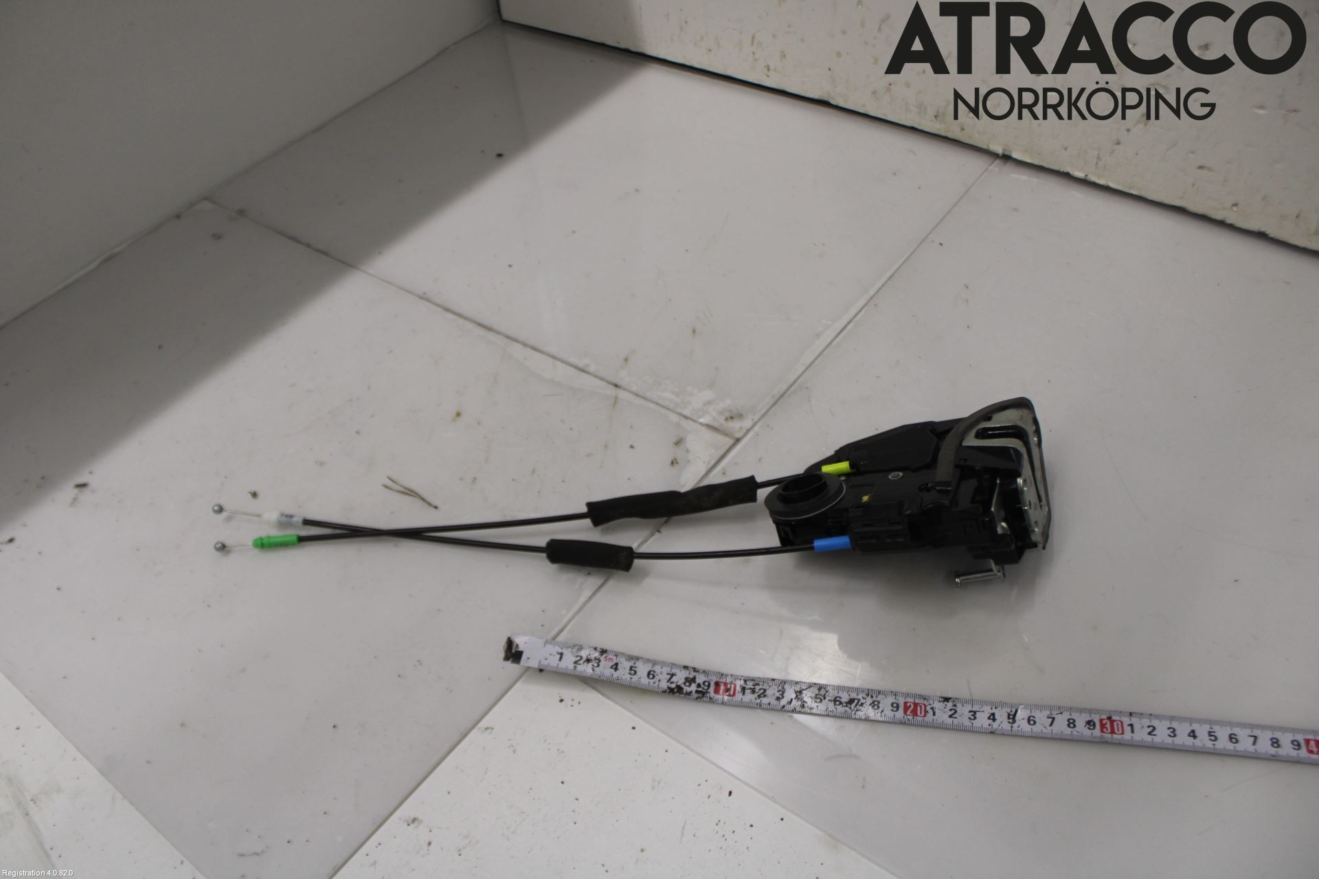 Toyota COROLLA 19- Låskista-Dörrlås